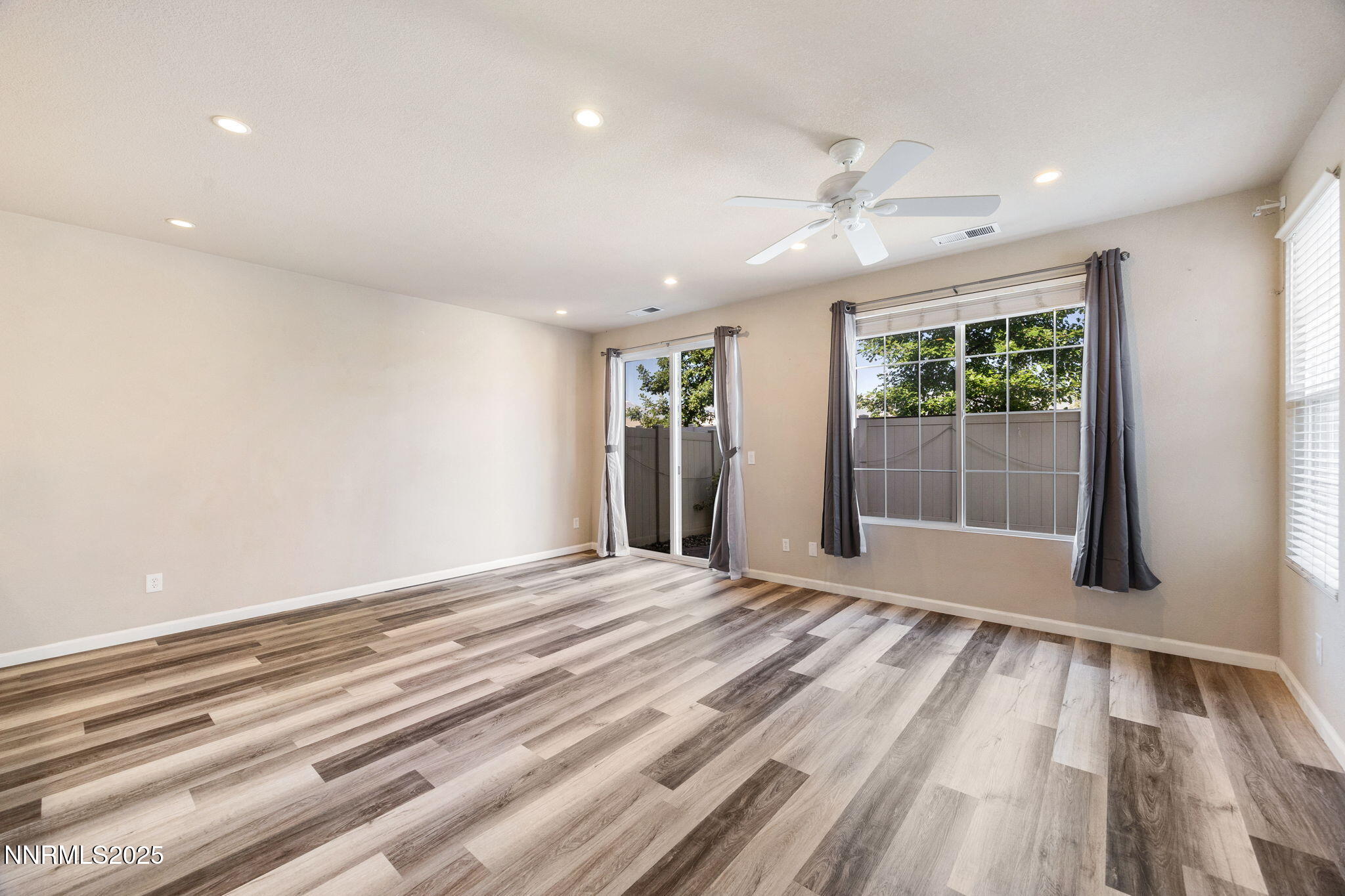 15-web-or-mls-11005 Lamour-16