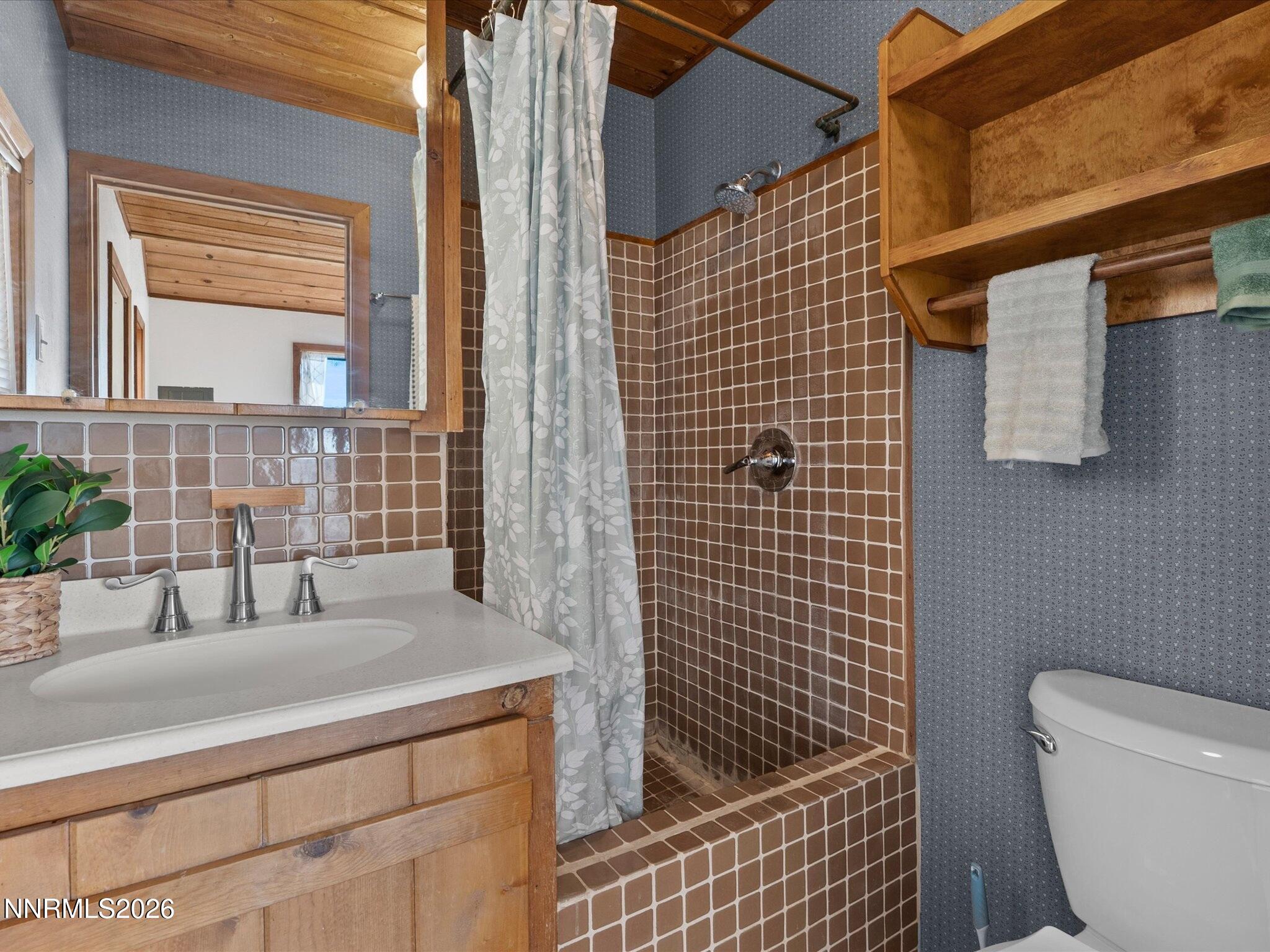 Guest House Bathroom