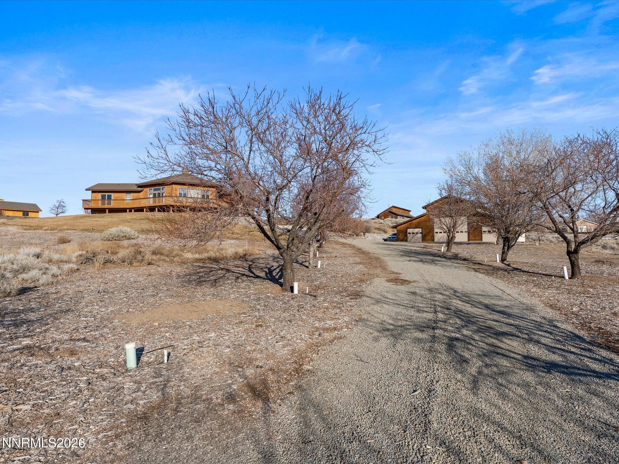Main House Guest Shop Driveway