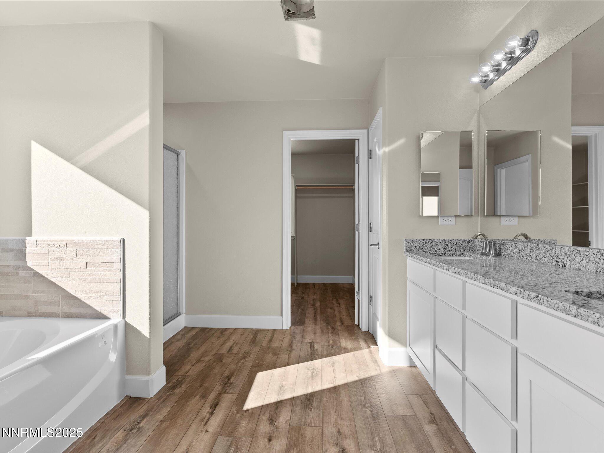 28-1369 Nevada Pacific Blvd-127