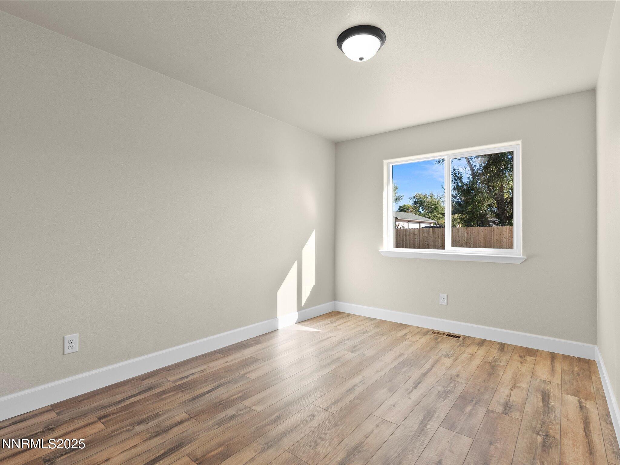 21-1369 Nevada Pacific Blvd-120