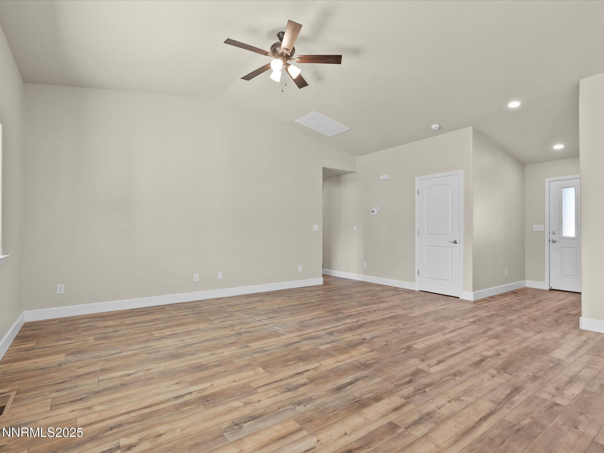 13-1369 Nevada Pacific Blvd-112