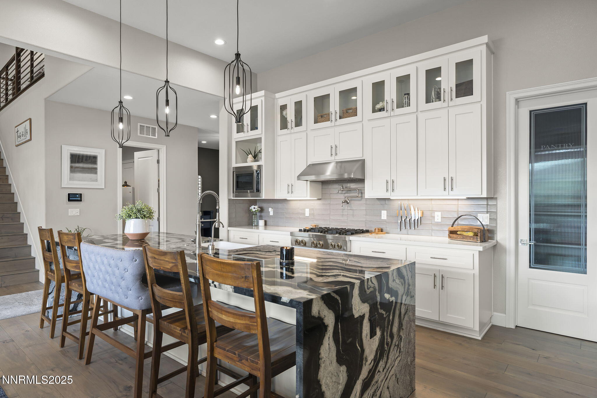 21-web-or-mls-_DSC1212