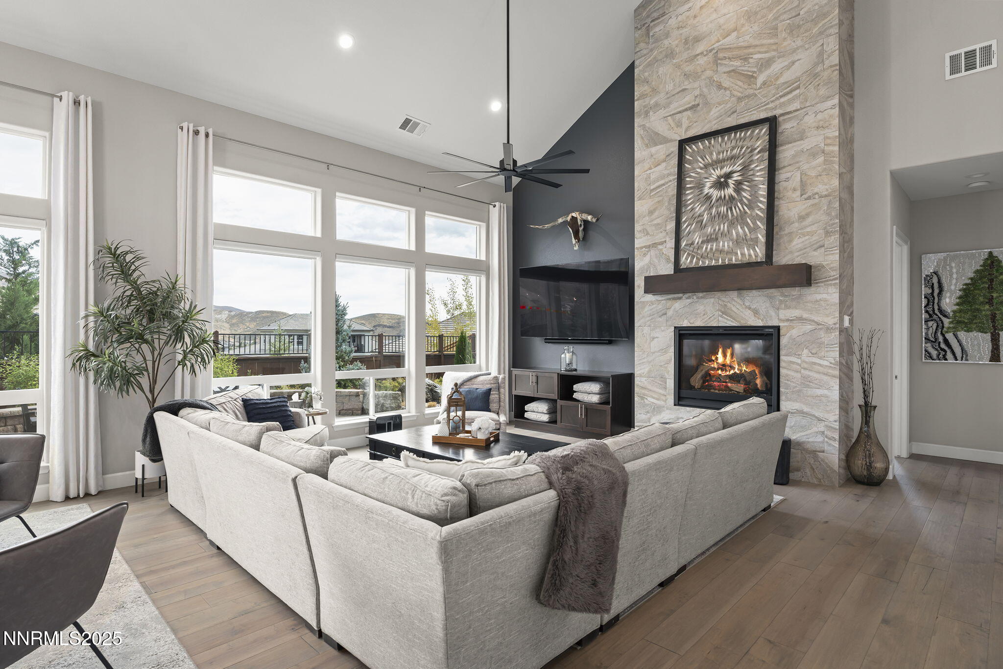 11-web-or-mls-_DSC1158