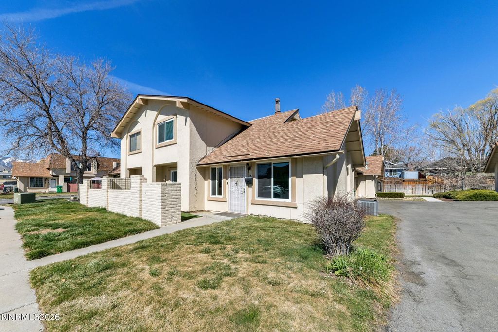 Photo of 14 Condor Circle, Carson City, NV 89701 (MLS # 260002630)