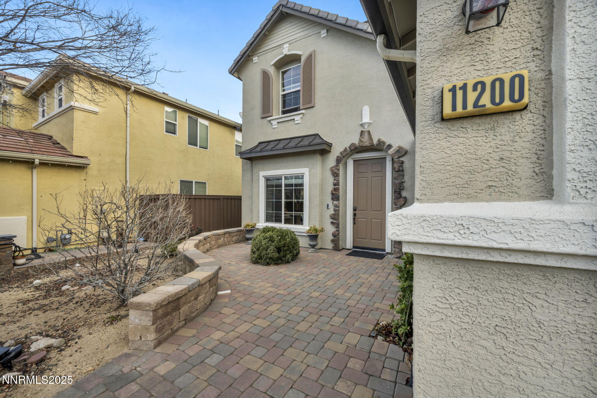 5-web-or-mls-11200-parma-way