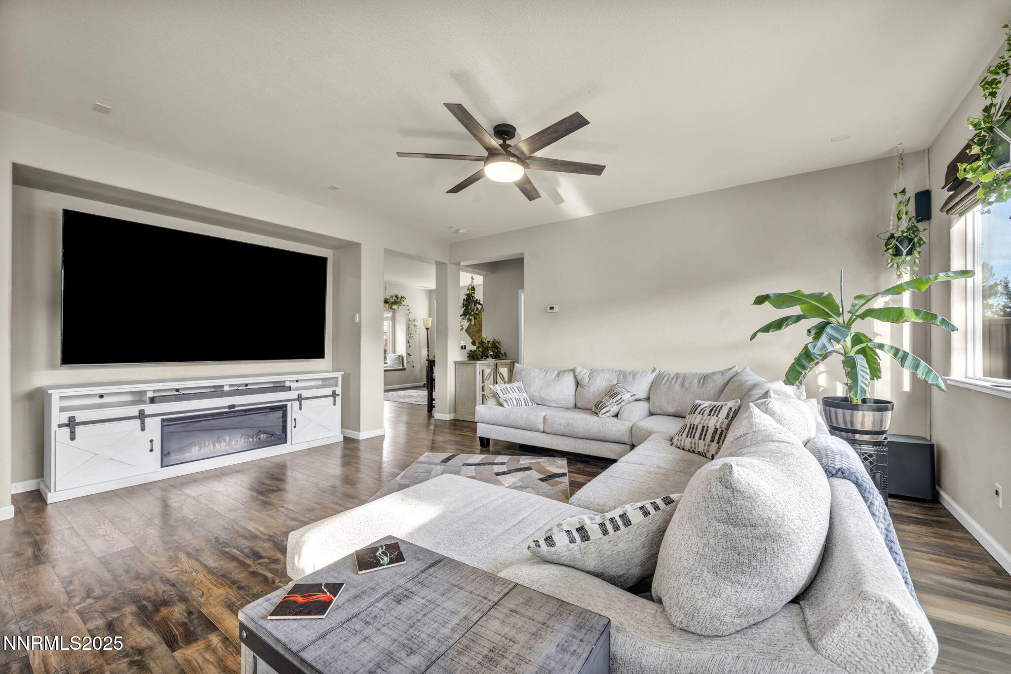 27-web-or-mls-11200-parma-way