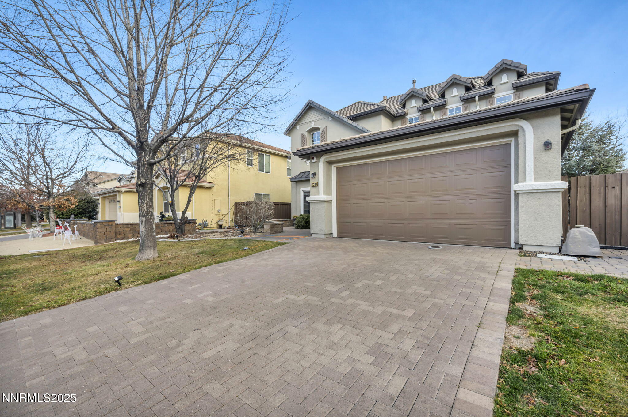 2-web-or-mls-11200-parma-way