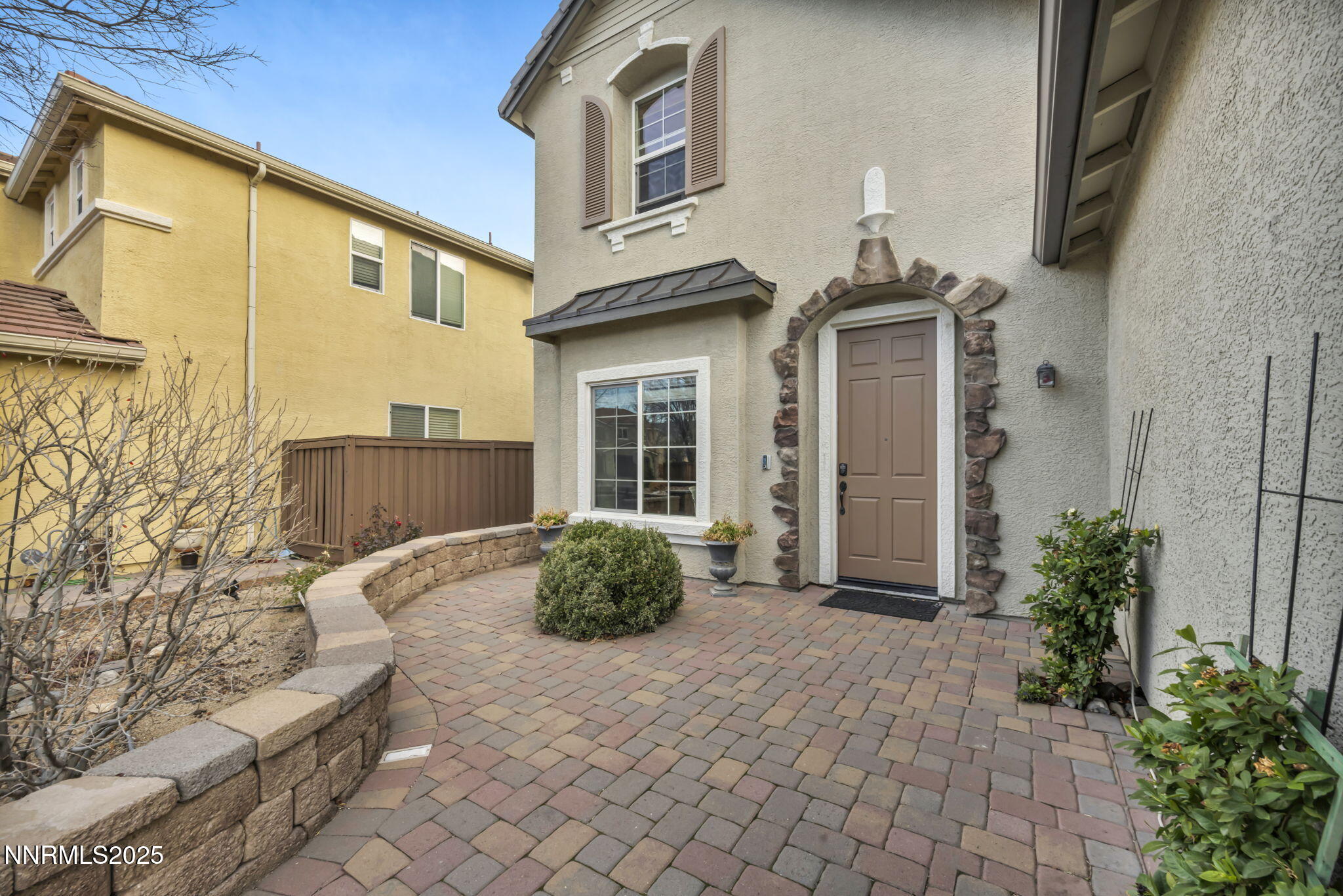 3-web-or-mls-11200-parma-way