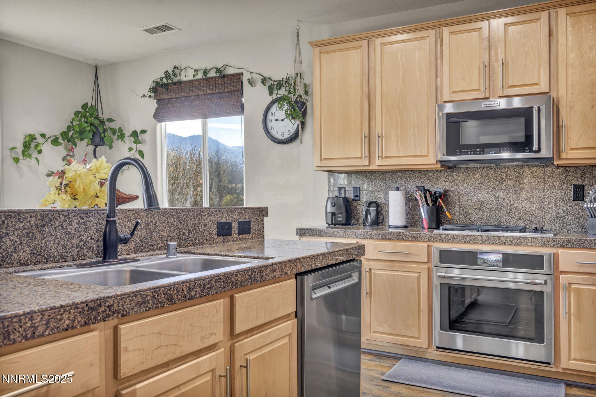 46-web-or-mls-11200-parma-way