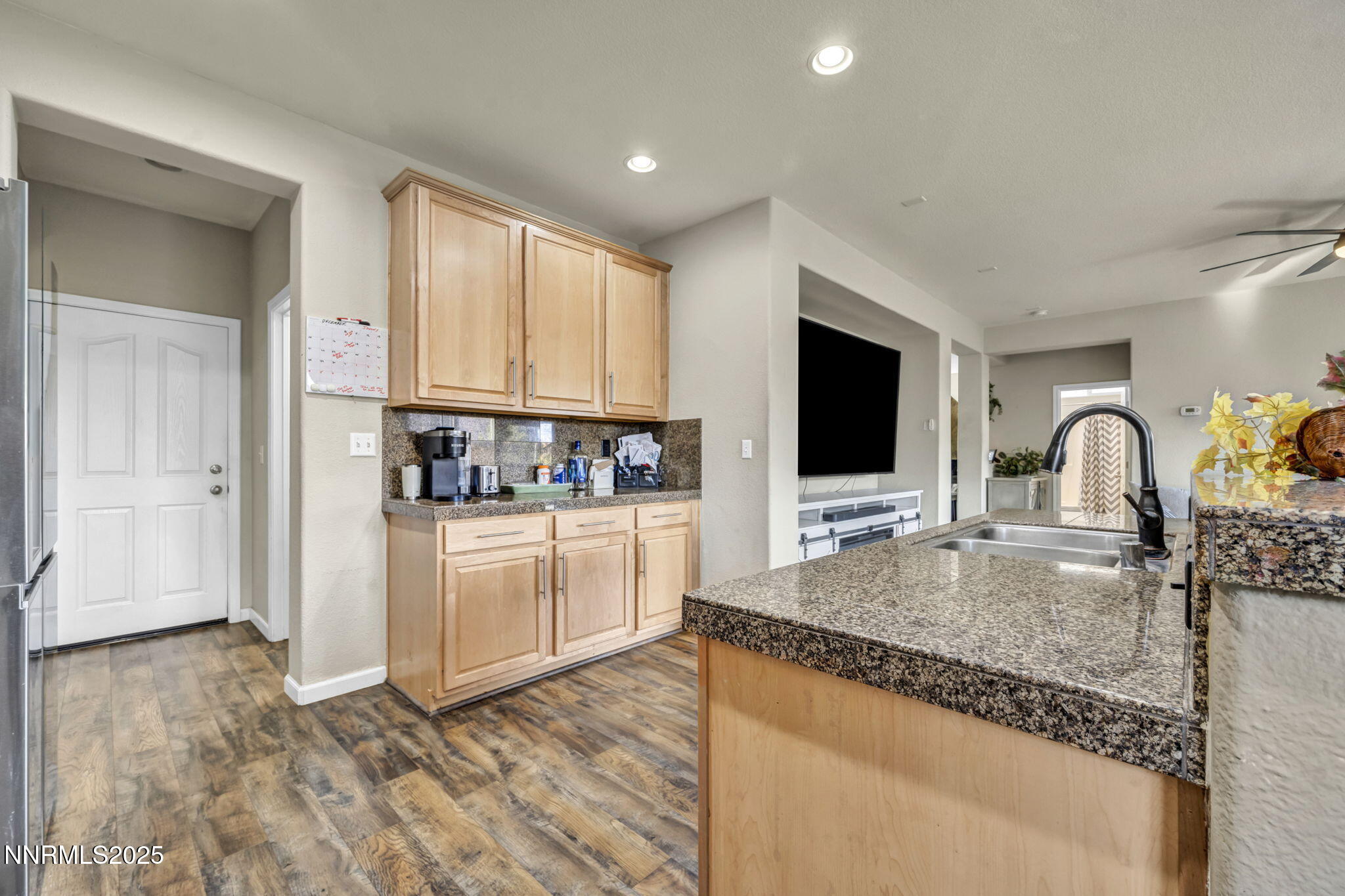 42-web-or-mls-11200-parma-way