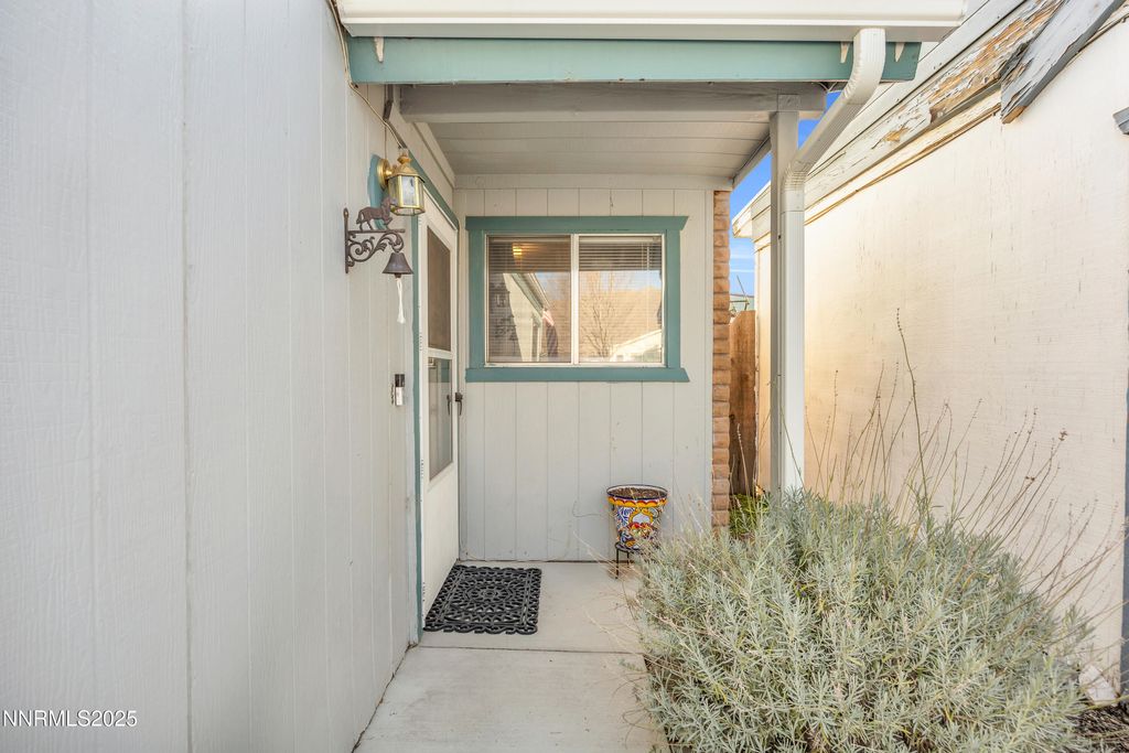 Photo of 39 Granite Way, Carson City, NV 89706 (MLS # 250059340)