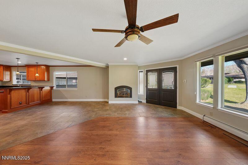 3533 E Hidden Valley - Living windows fi