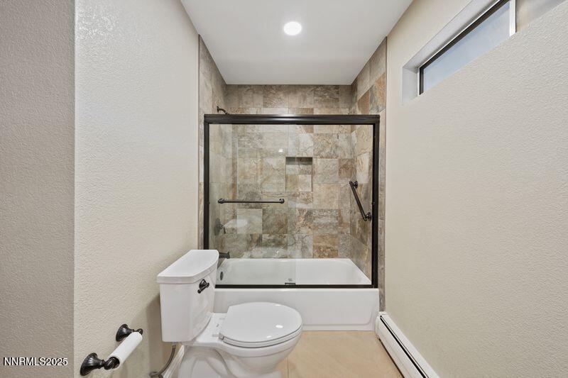 3533 E Hidden Valley - shower