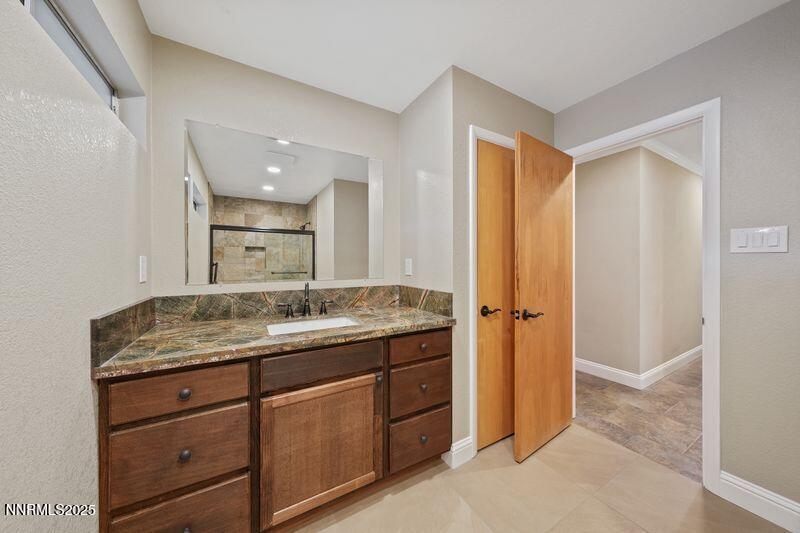 3533 E Hidden Valley - hallway bathroom