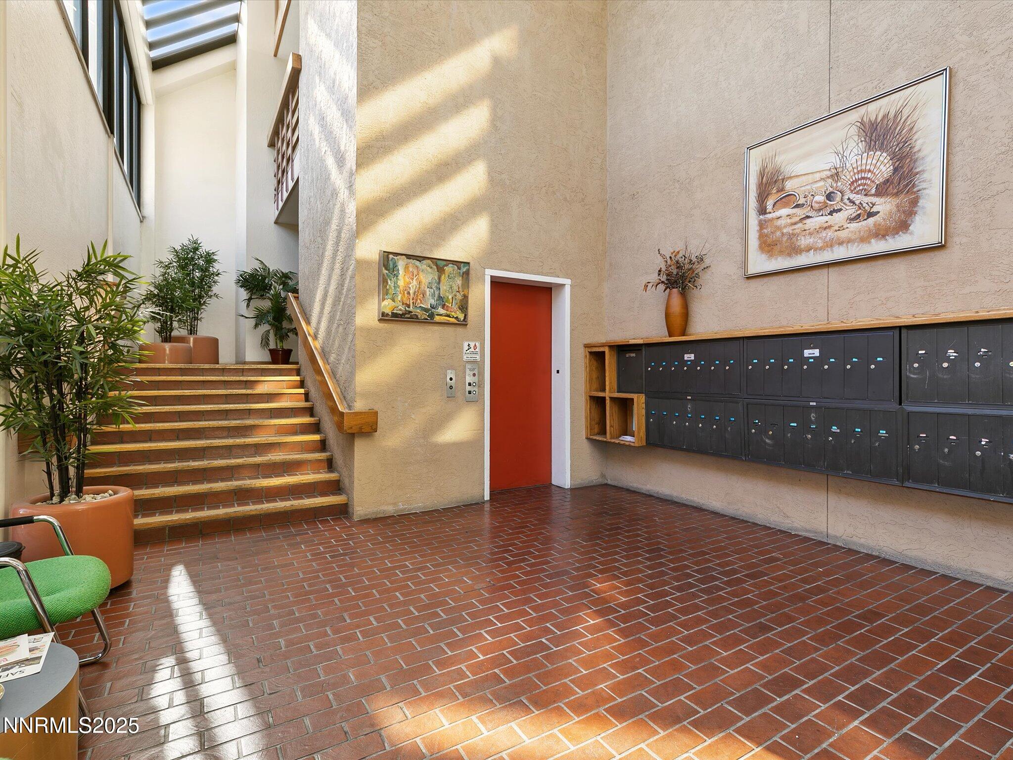 12-3095 Lakeside Dr-Unit 103-111