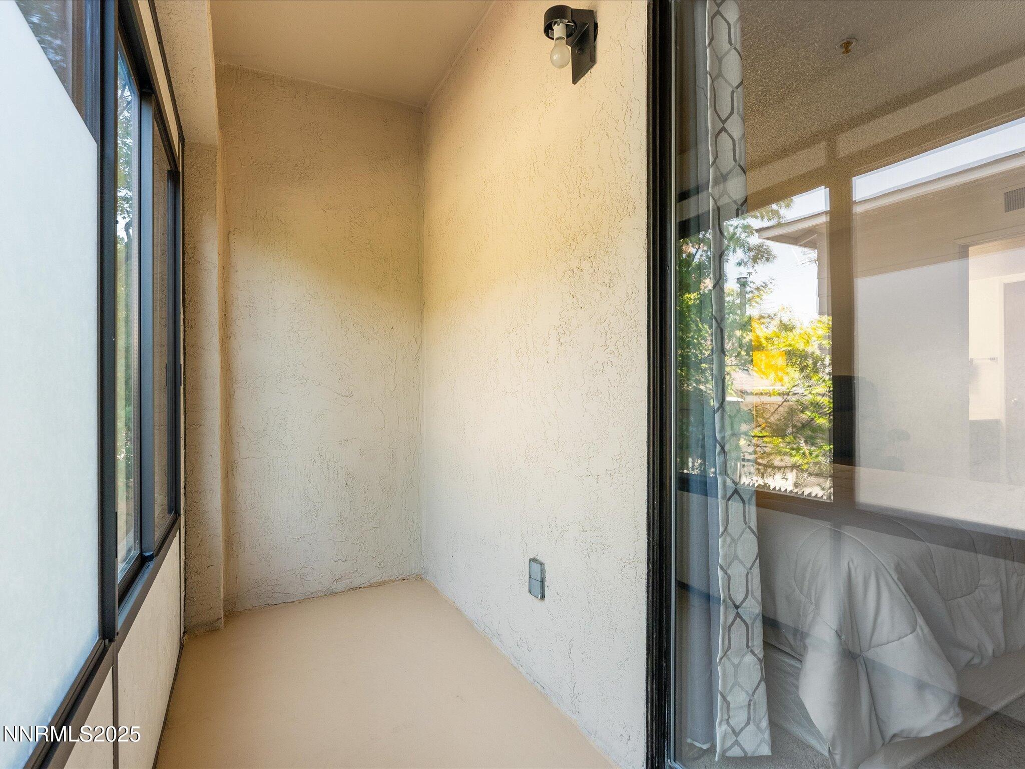 29-3095 Lakeside Dr-Unit 103-128