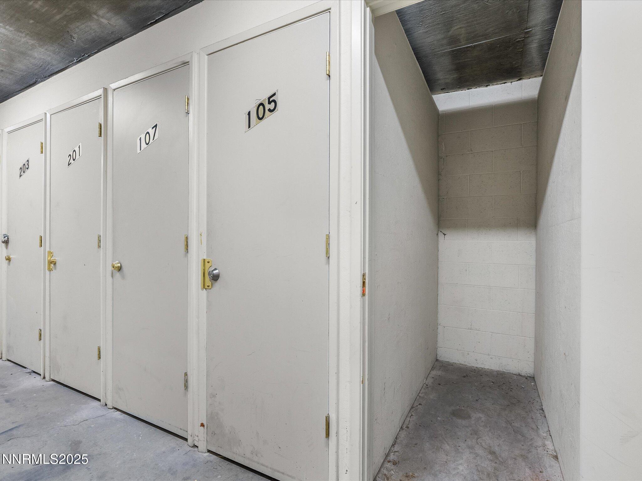 42-3095 Lakeside Dr-Unit 103-141