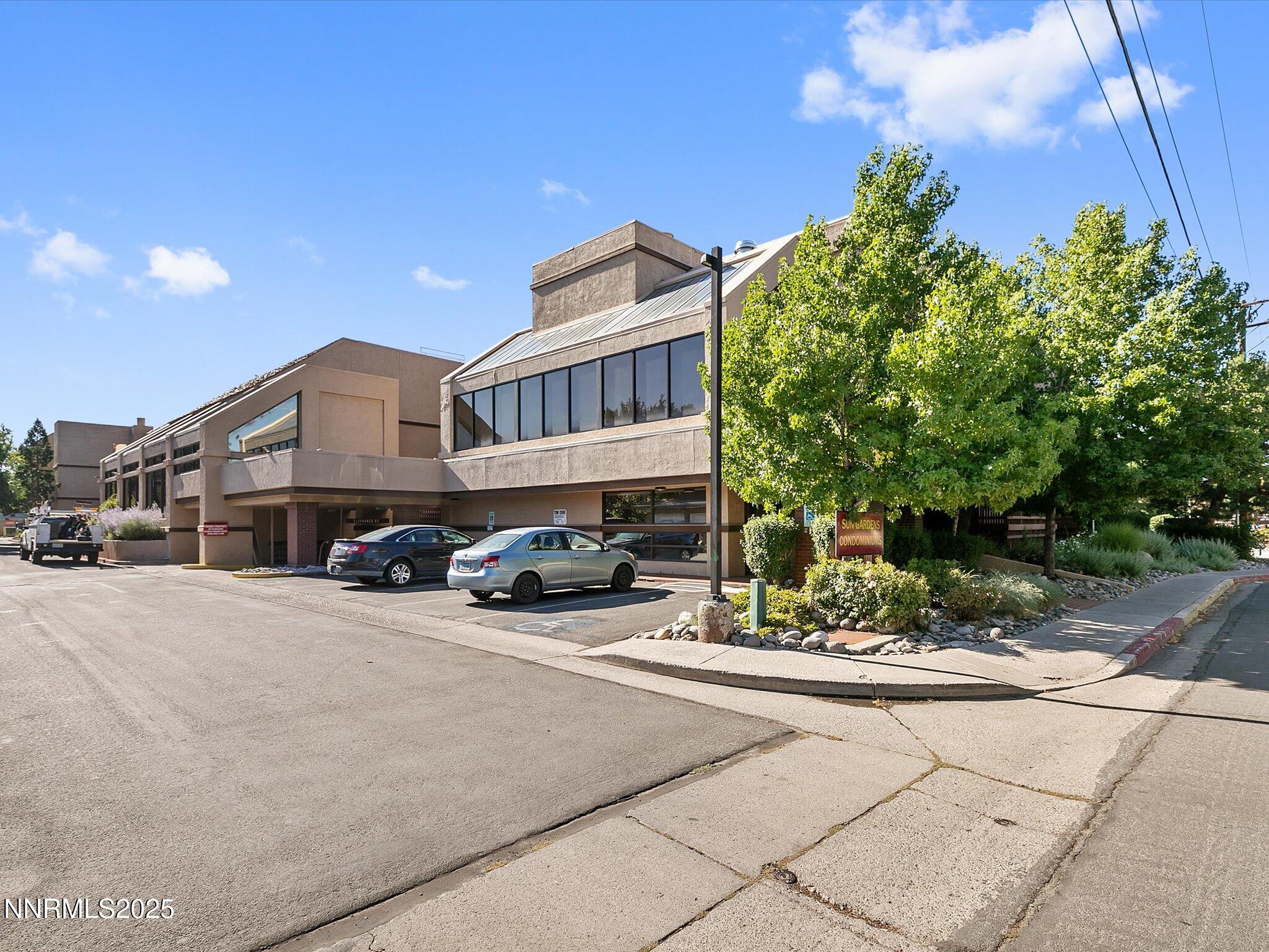 02-3095 Lakeside Dr-Unit 103-101