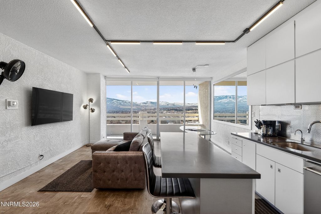 Photo of 100 N Arlington Avenue #UNIT 22H, Reno, NV 89501 (MLS # 260001346)