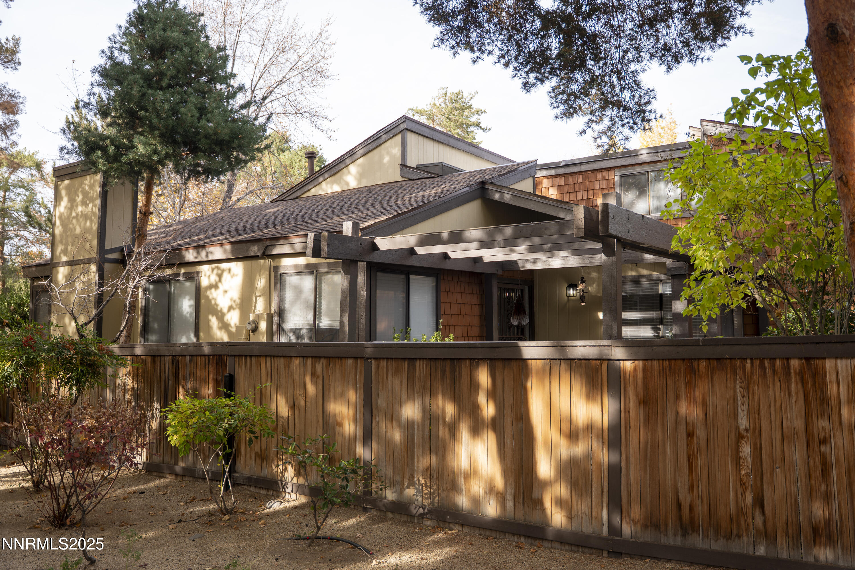 IslaPhoto-360-East-Riverview-Circle-5