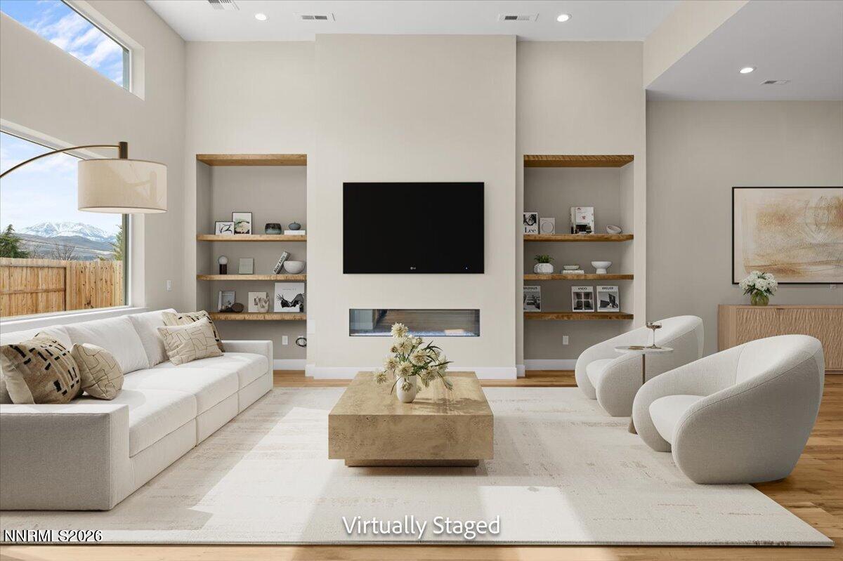 013-Vitually Staged (3 of 13)