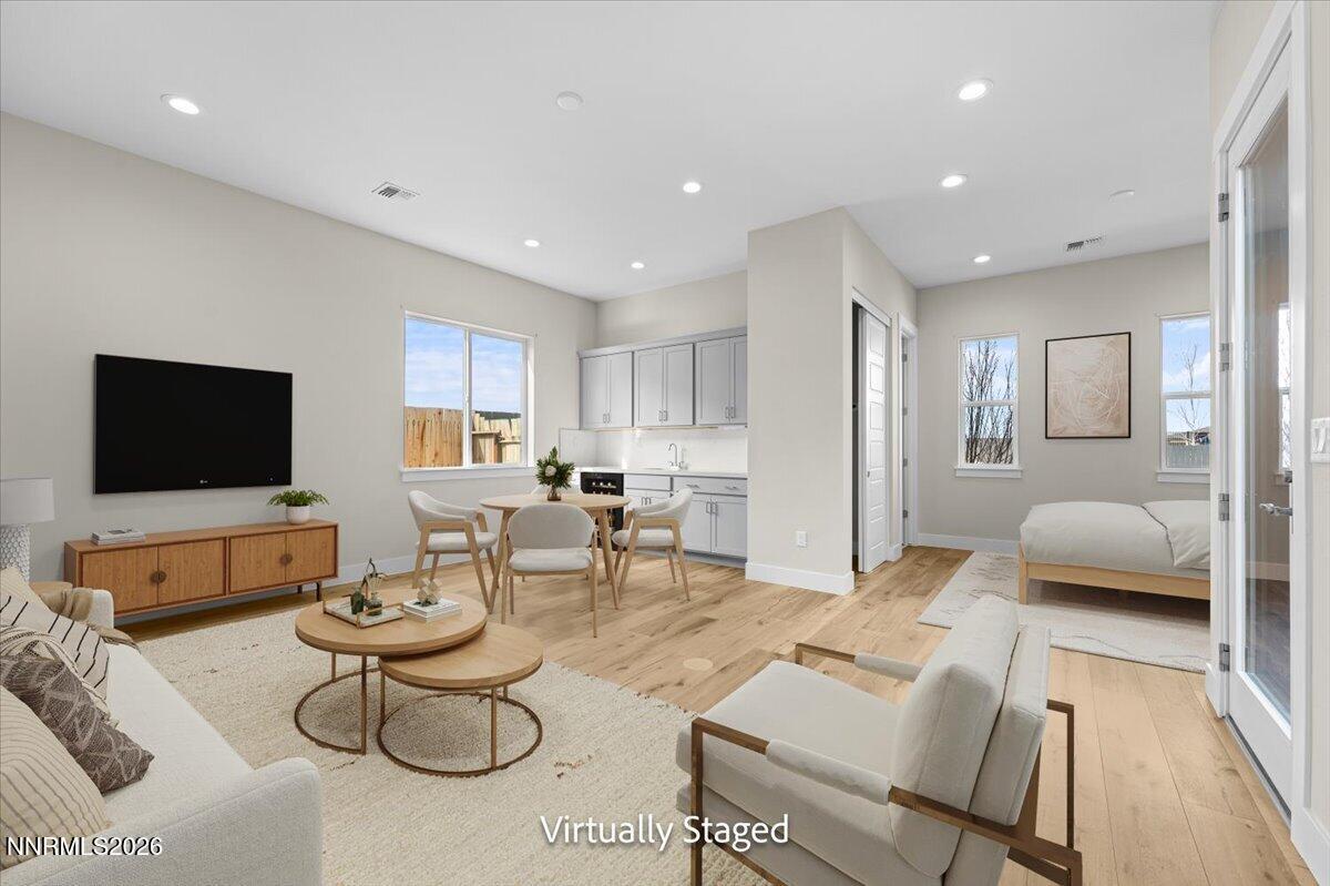 051-Vitually Staged (11 of 13)