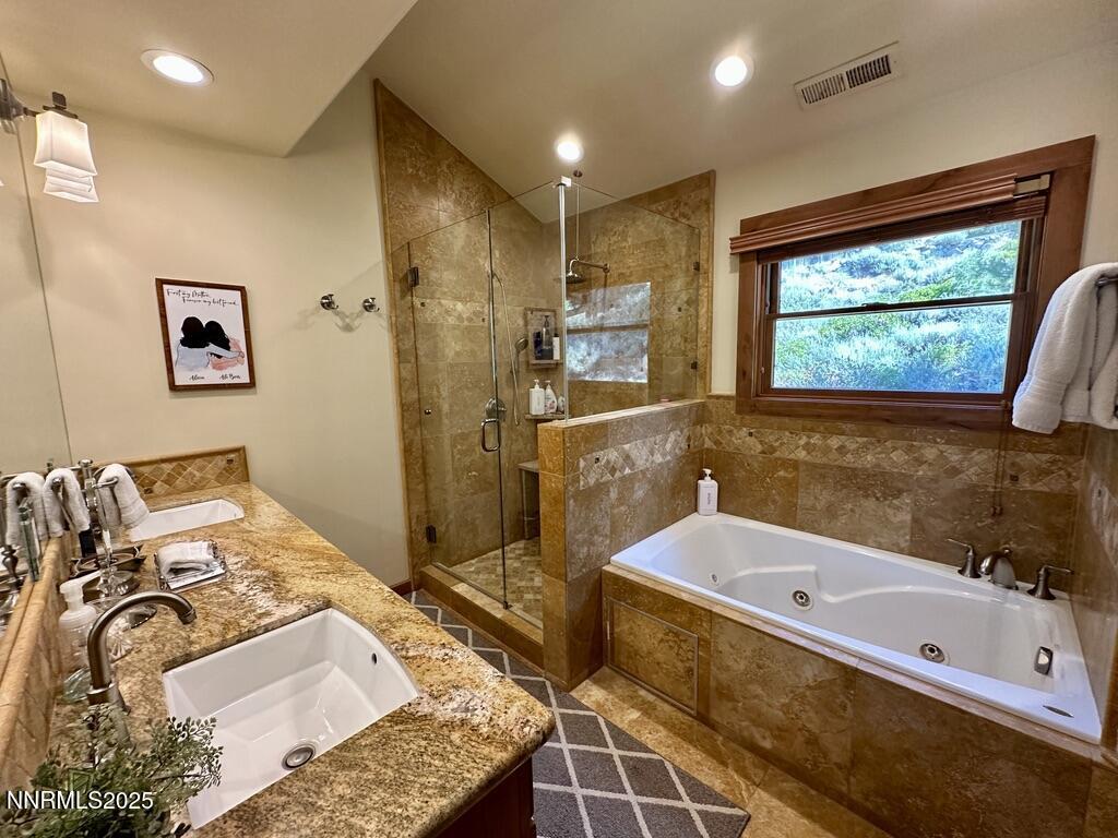 66C50DE0-F83B-4A33-B964-0FD9ABFA04FE_1_1