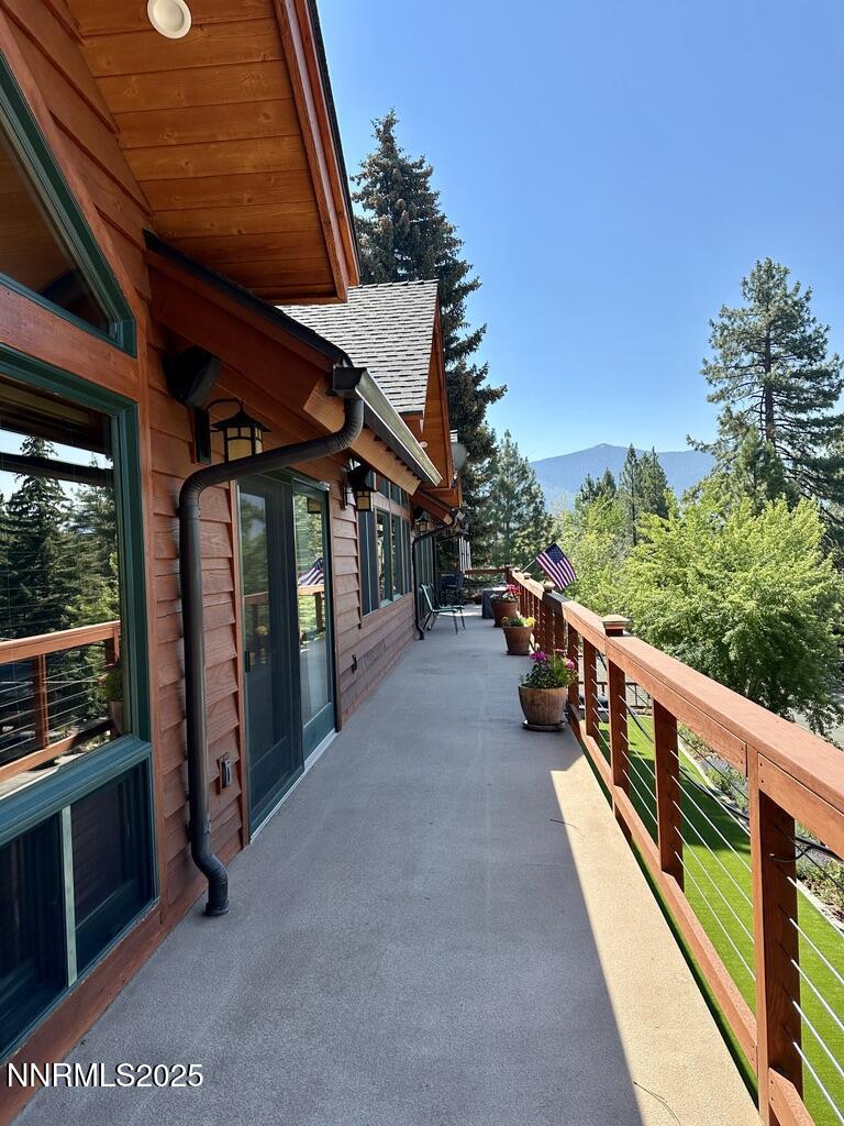 4F7854BD-3D54-4E31-A713-0FB2B6FEF9FB_1_1