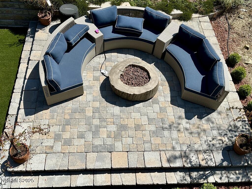 163BAF47-468D-4C3D-B4B1-AA1B18D17045_1_1