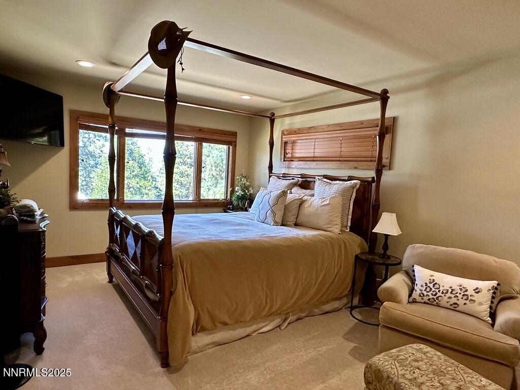 93A4FEE9-C1AA-402B-B4E2-9340A5BA48A0_1_1