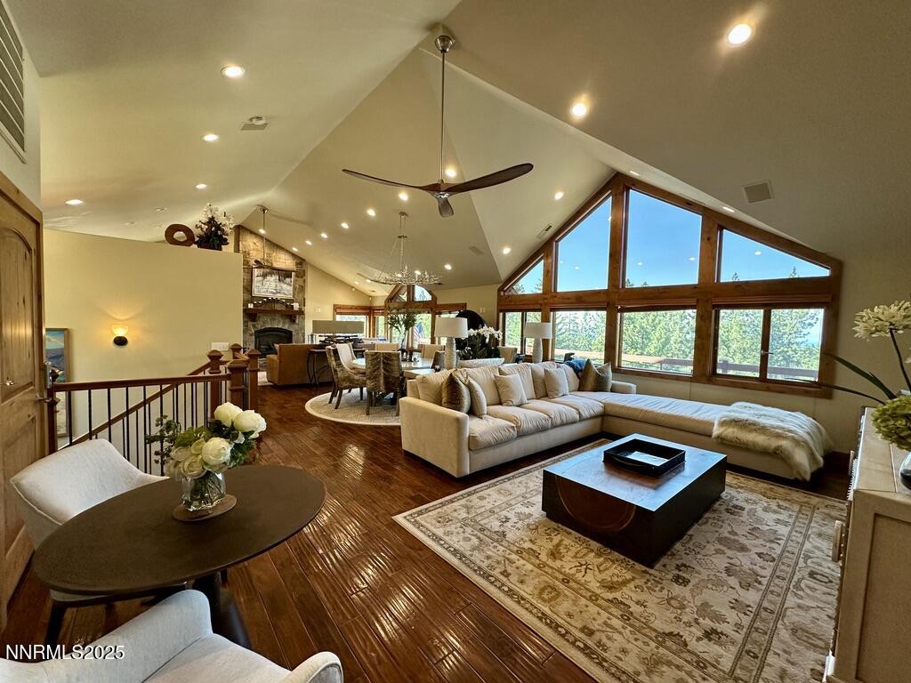 BD346443-493D-4457-8DCB-AB1E40FB2EE0_1_1