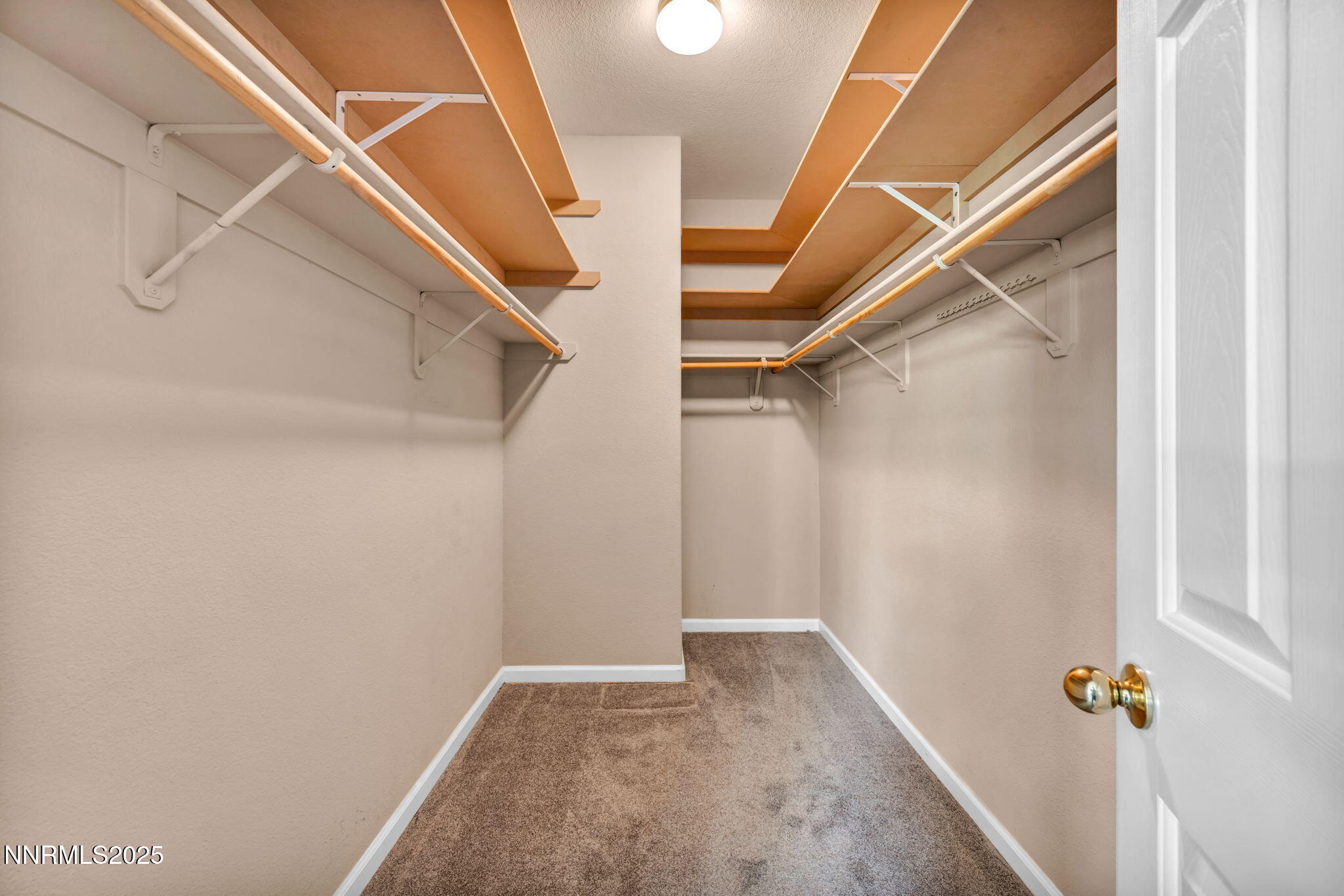 Reno, Nevada 89521, United States, 3 Bedrooms Bedrooms, ,2 BathroomsBathrooms,Residential,Pending,155207