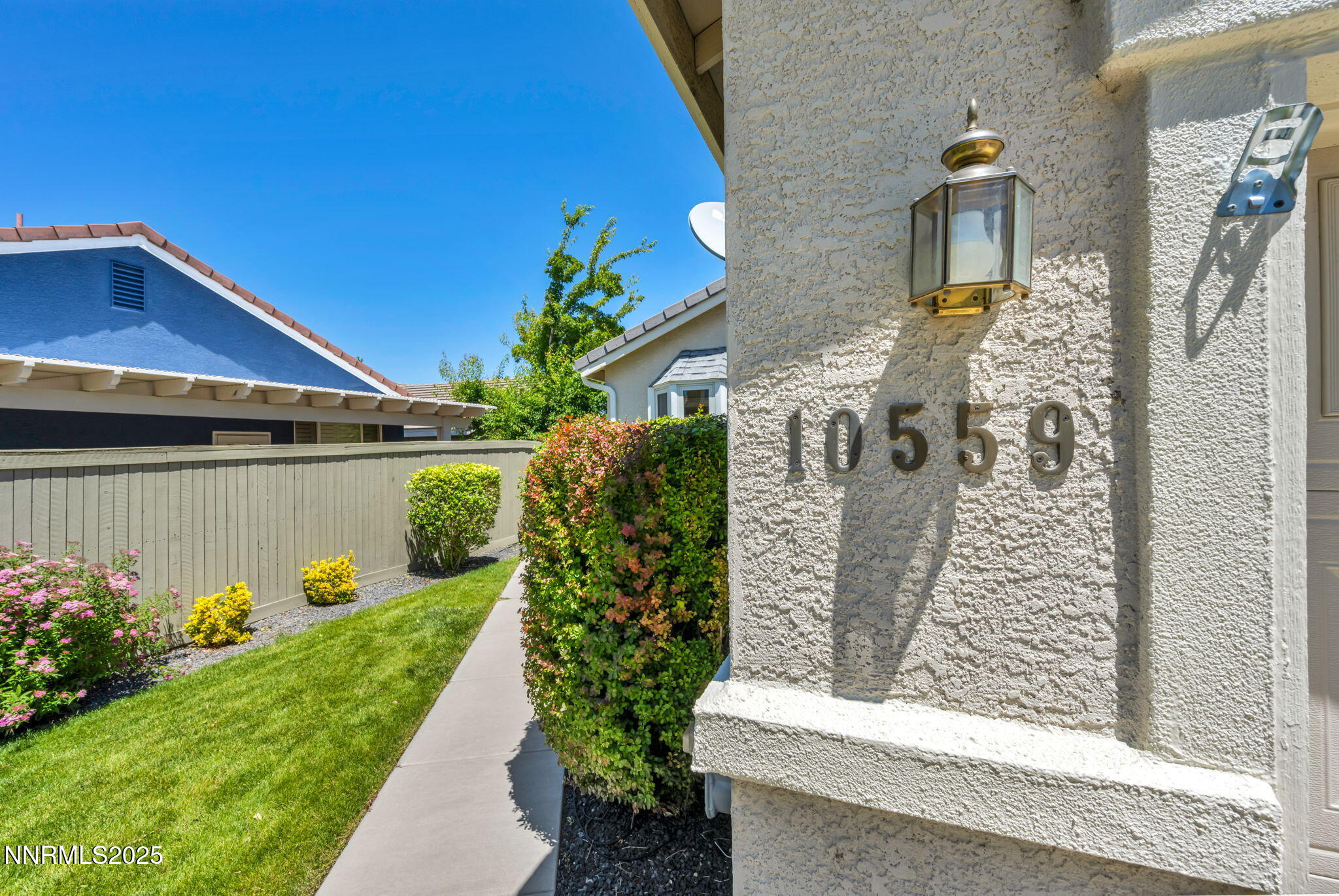 Reno, Nevada 89521, United States, 3 Bedrooms Bedrooms, ,2 BathroomsBathrooms,Residential,Pending,155207