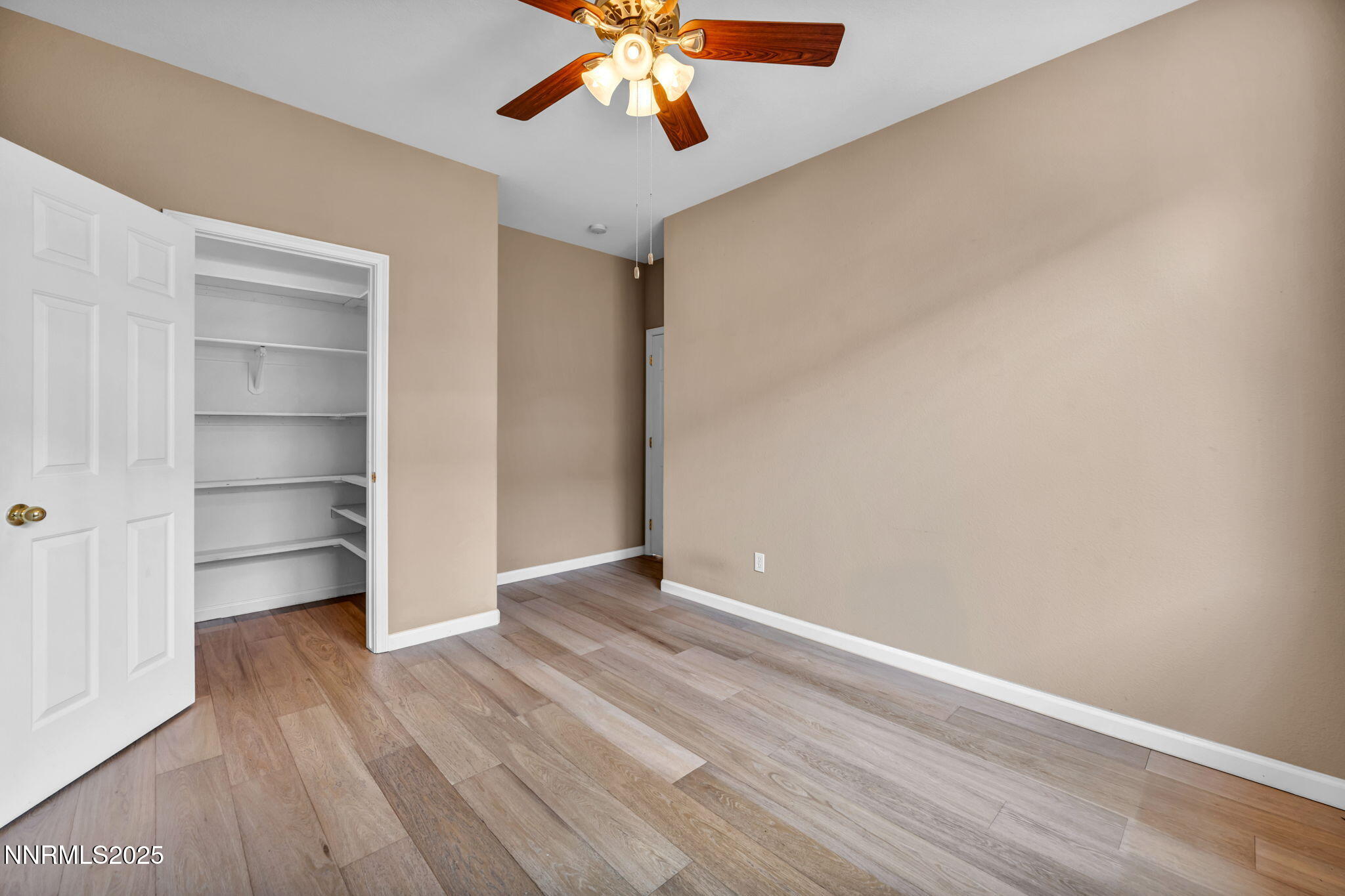 Reno, Nevada 89521, United States, 3 Bedrooms Bedrooms, ,2 BathroomsBathrooms,Residential,Pending,155207