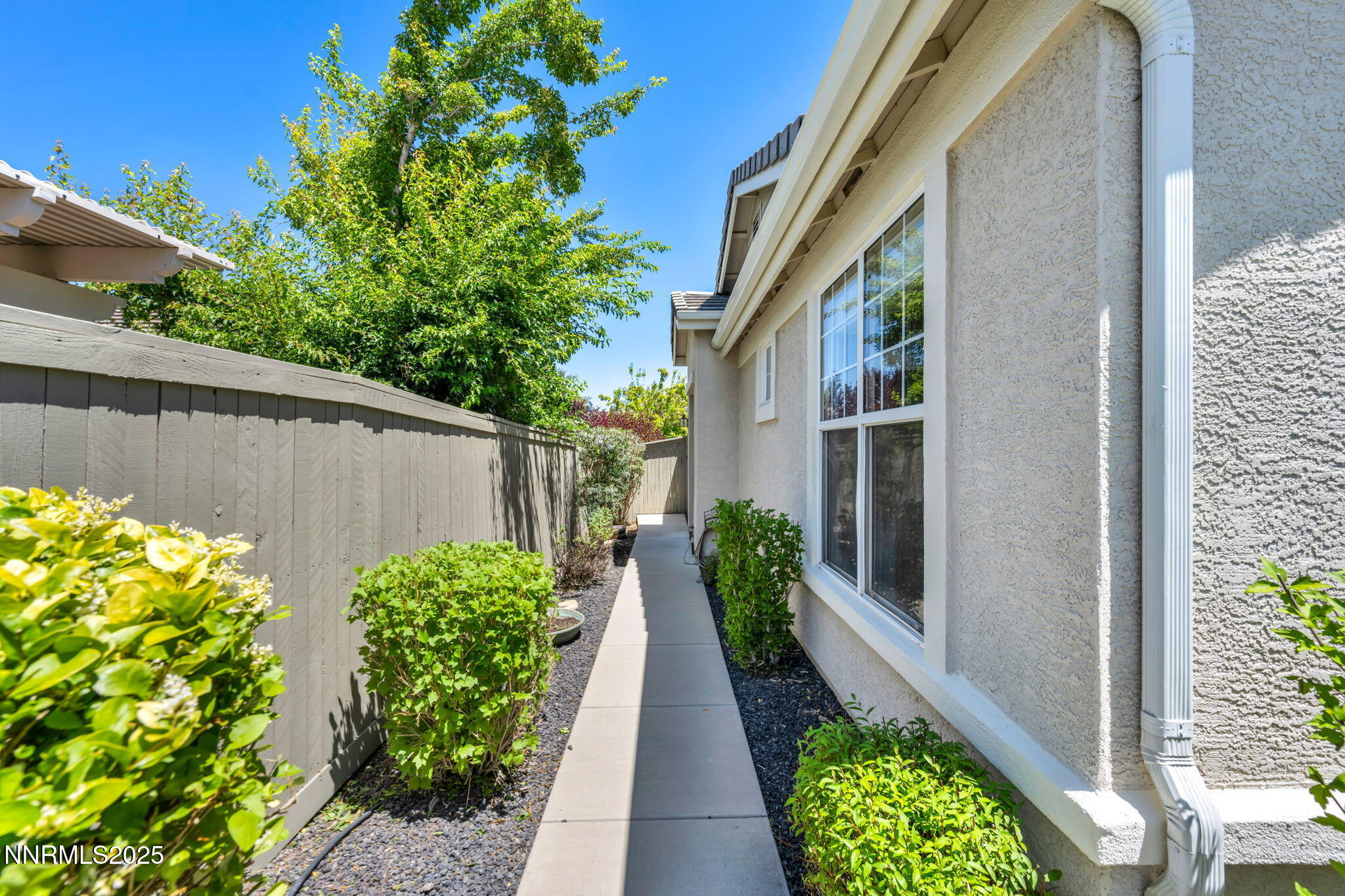 Reno, Nevada 89521, United States, 3 Bedrooms Bedrooms, ,2 BathroomsBathrooms,Residential,Pending,155207