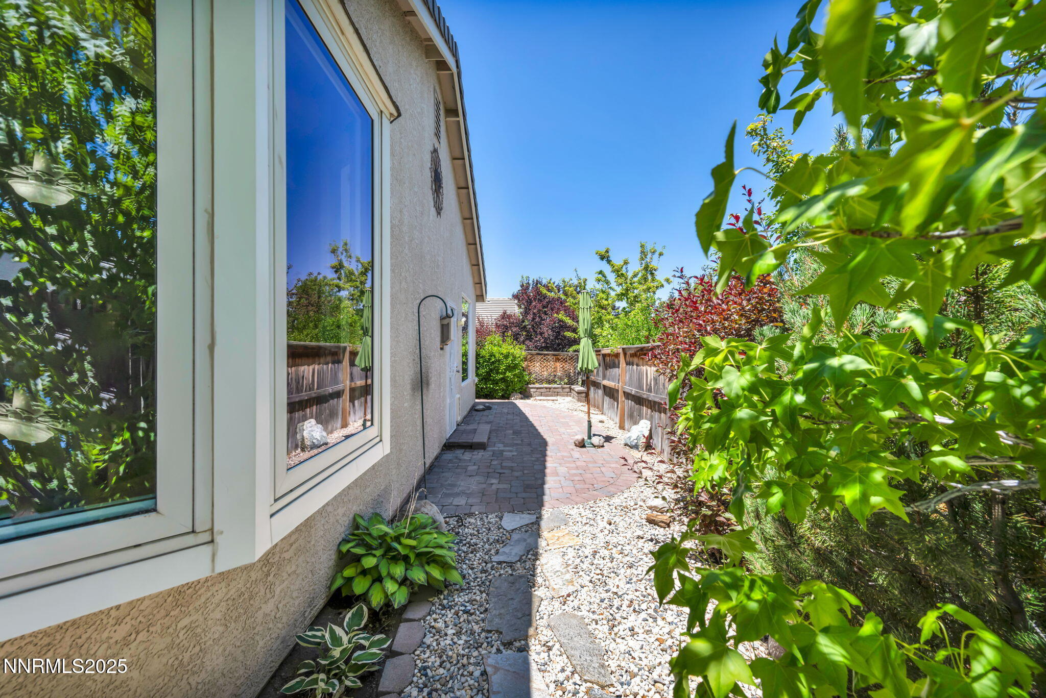 Reno, Nevada 89521, United States, 3 Bedrooms Bedrooms, ,2 BathroomsBathrooms,Residential,Pending,155207