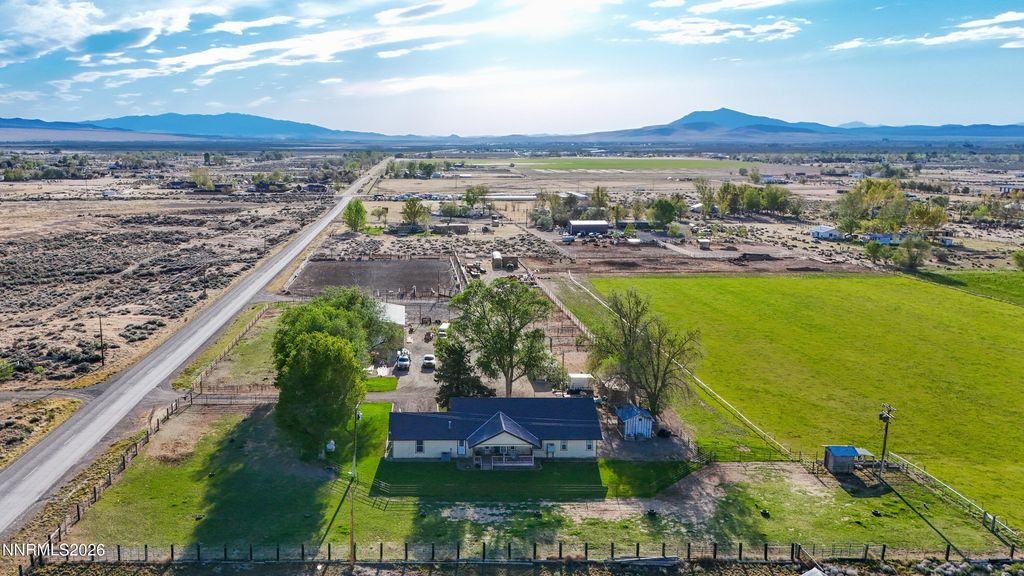 Photo of 3485 E Commander Drive, Winnemucca, NV 89445 (MLS # 260005928)