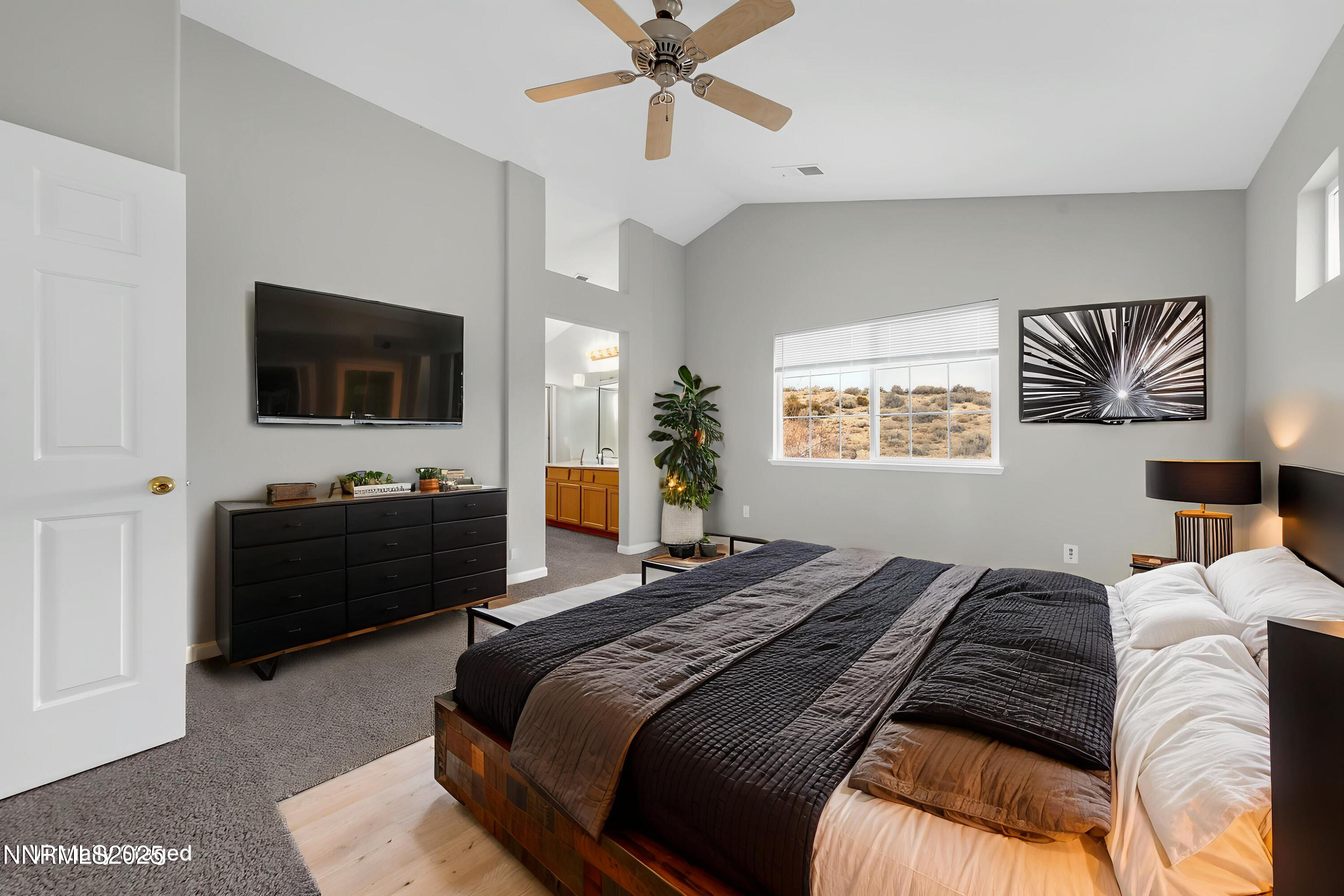 CanyonMesa-primary-bedroom-looking-into-