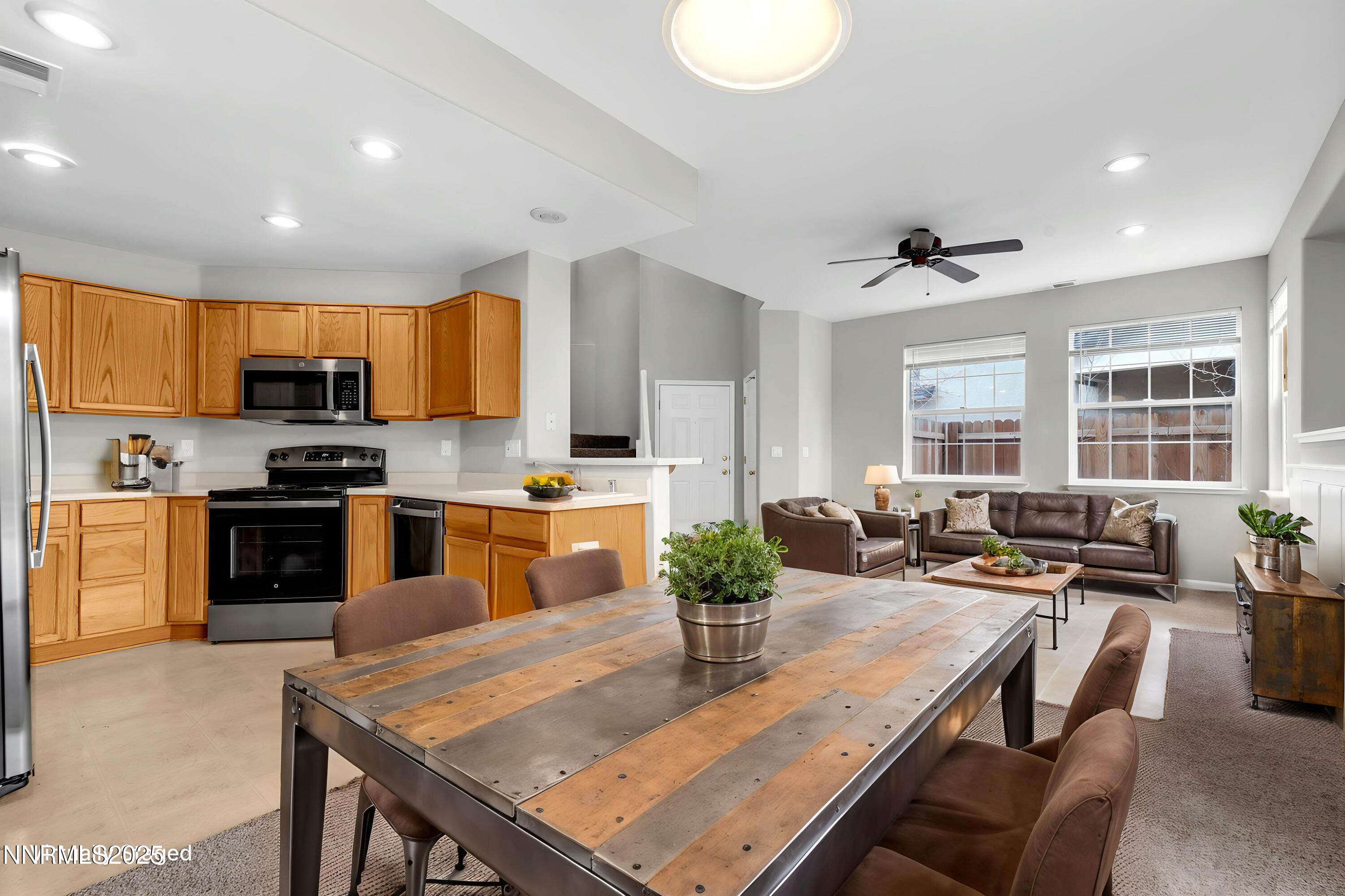 CanyonMesa-kitchen-living-room-combo-sho