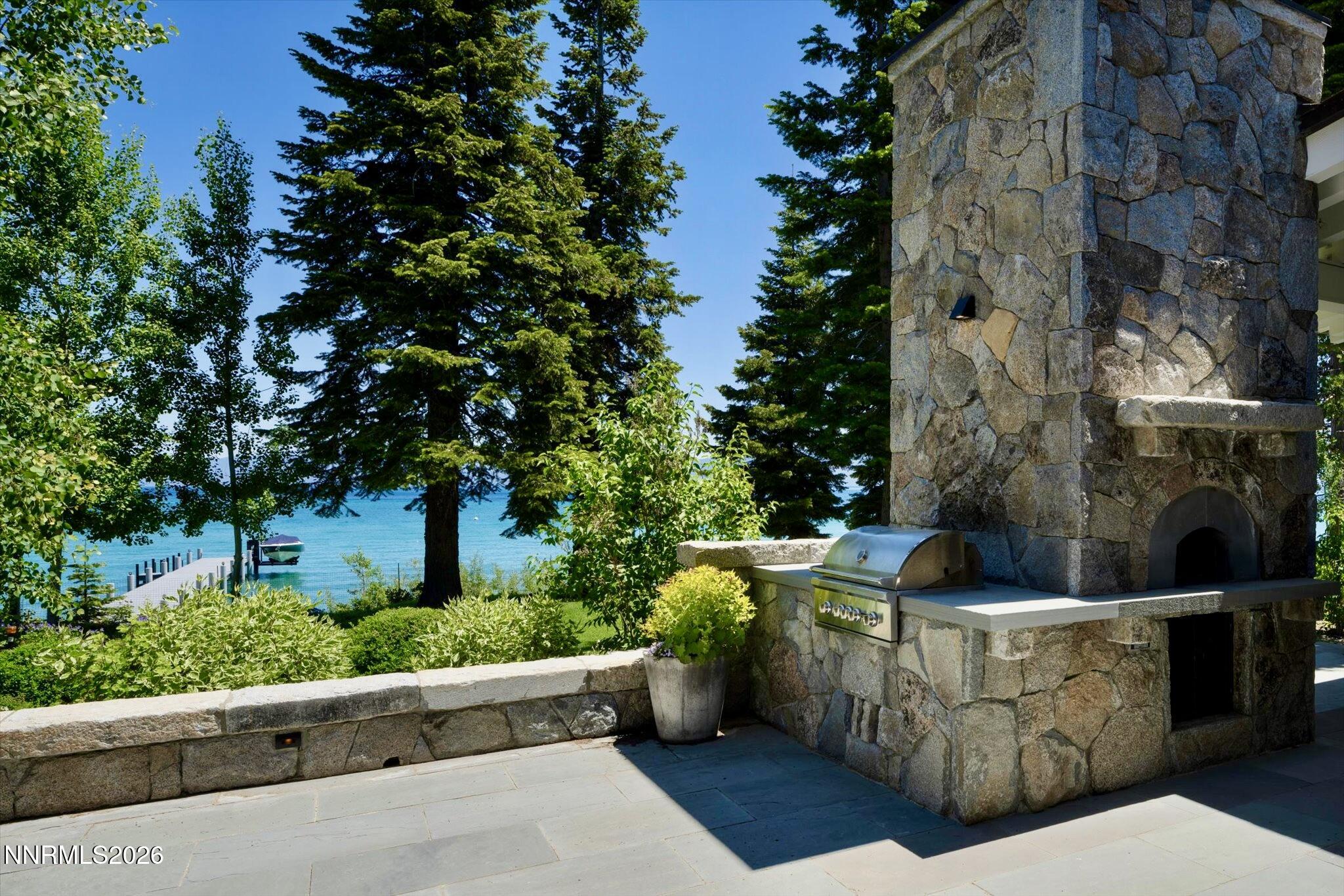 28-Outdoor Kitchen 1 2