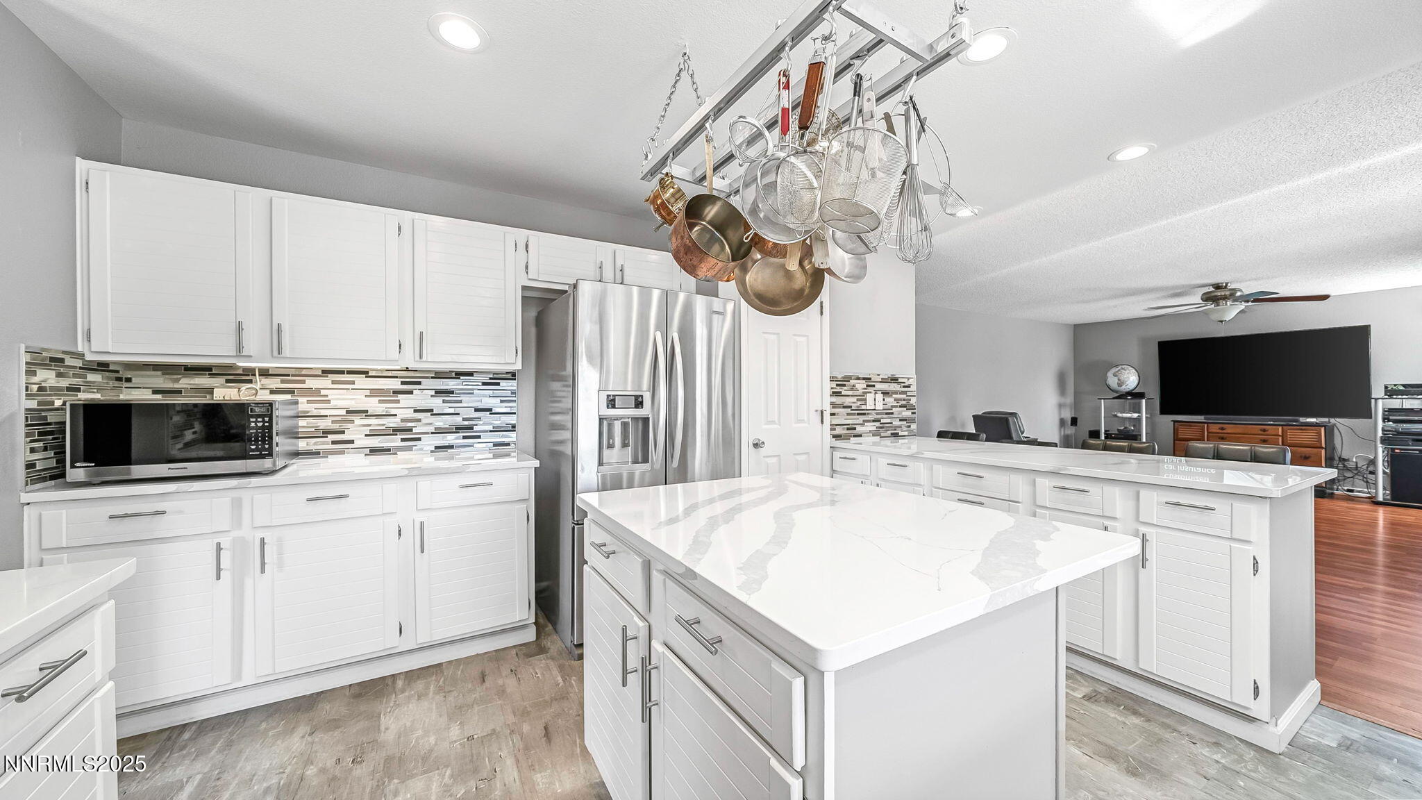 Reno, Nevada 89523, United States, 5 Bedrooms Bedrooms, ,3 BathroomsBathrooms,Residential,Active,190615