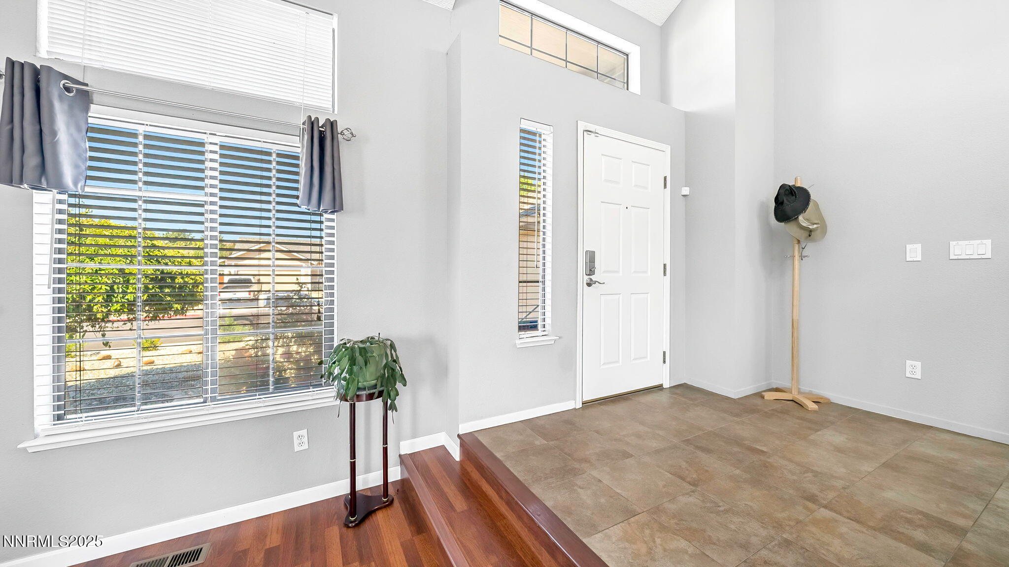 Reno, Nevada 89523, United States, 5 Bedrooms Bedrooms, ,3 BathroomsBathrooms,Residential,Active,190615