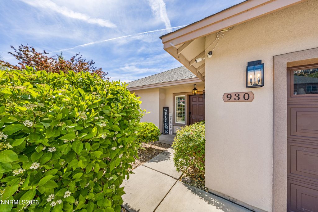 Photo of 930 Demos Court, Reno, NV 89512 (MLS # 260005101)