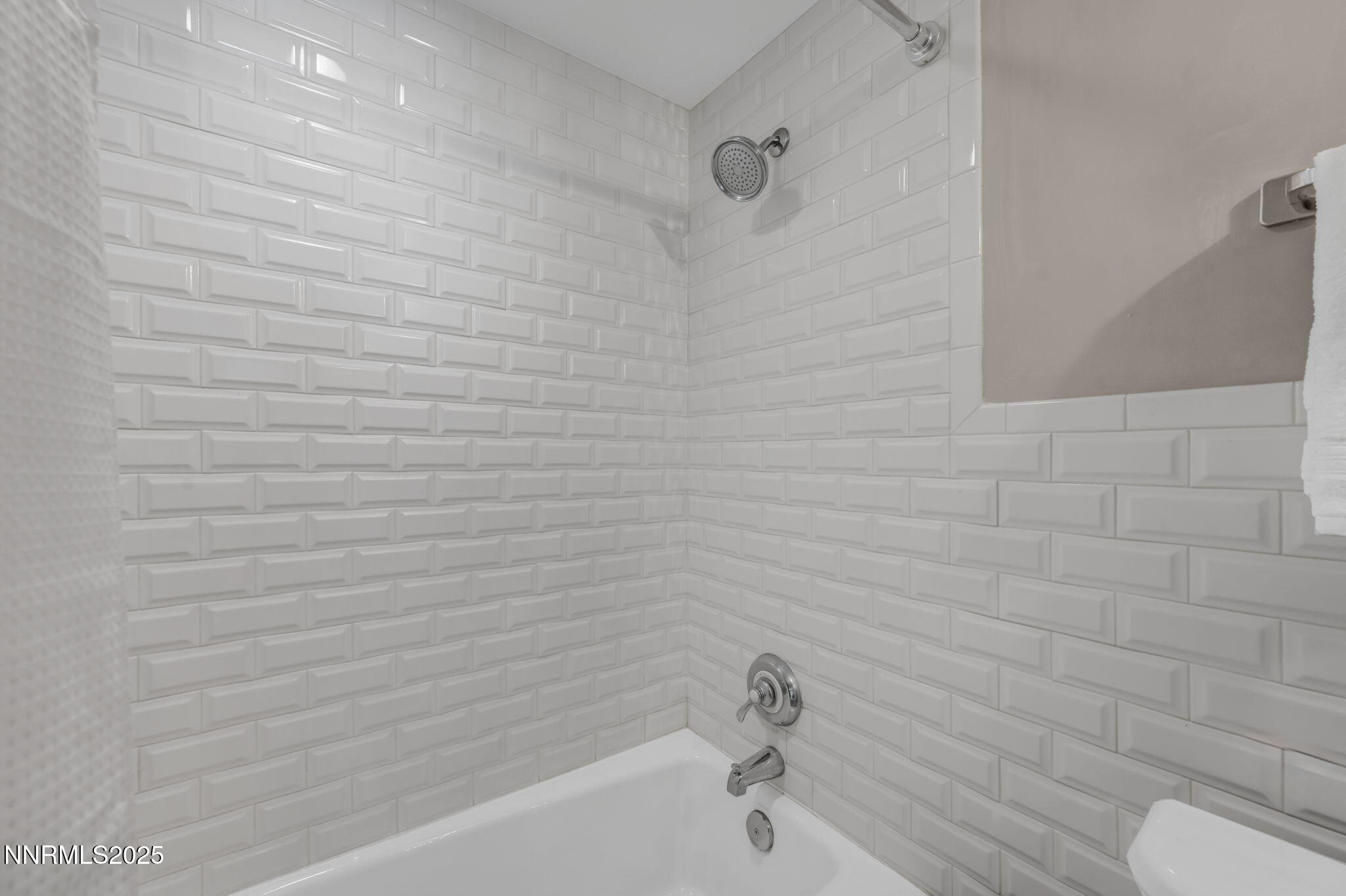 58-web-or-mls-1300-clough-rd