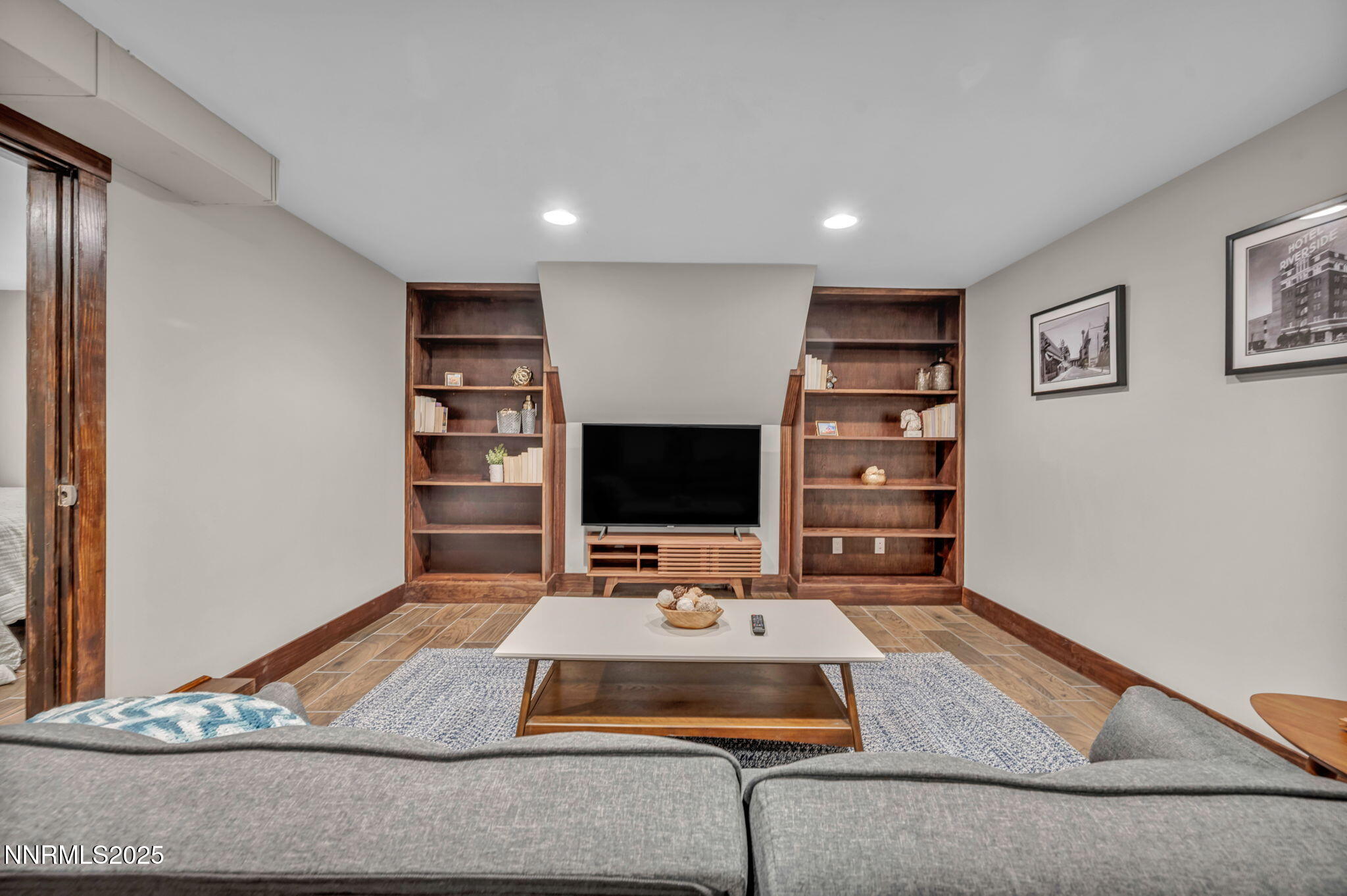 43-web-or-mls-1300-clough-rd