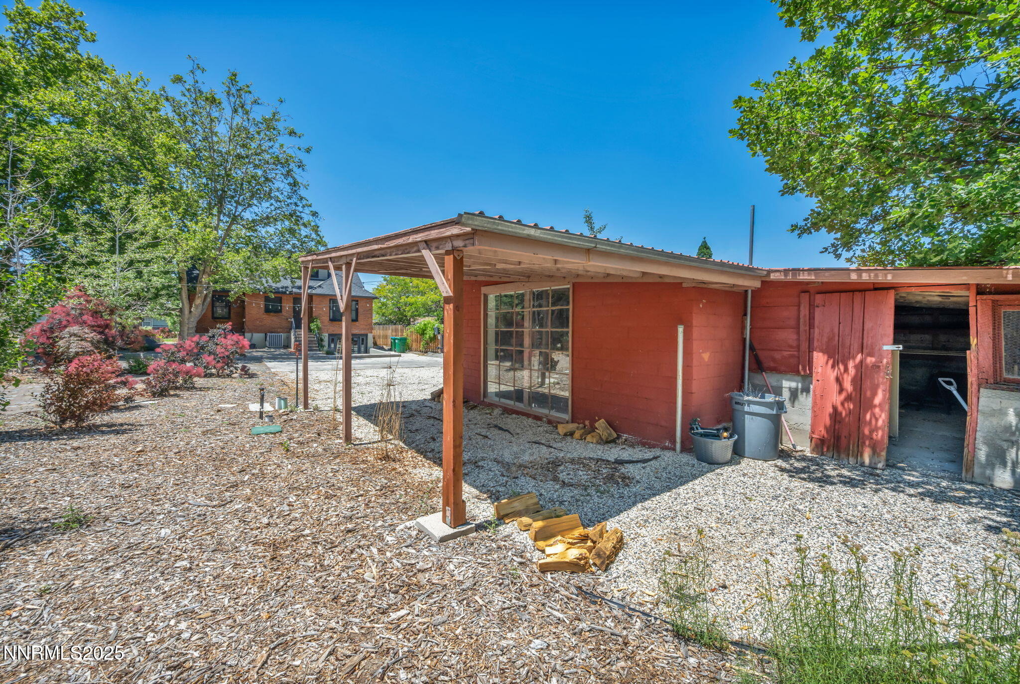 19-web-or-mls-1300-clough-rd