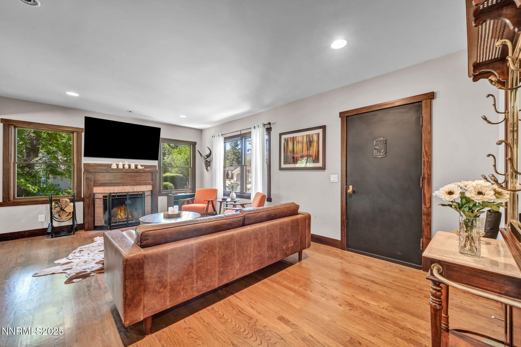 71-web-or-mls-1300-clough-rd