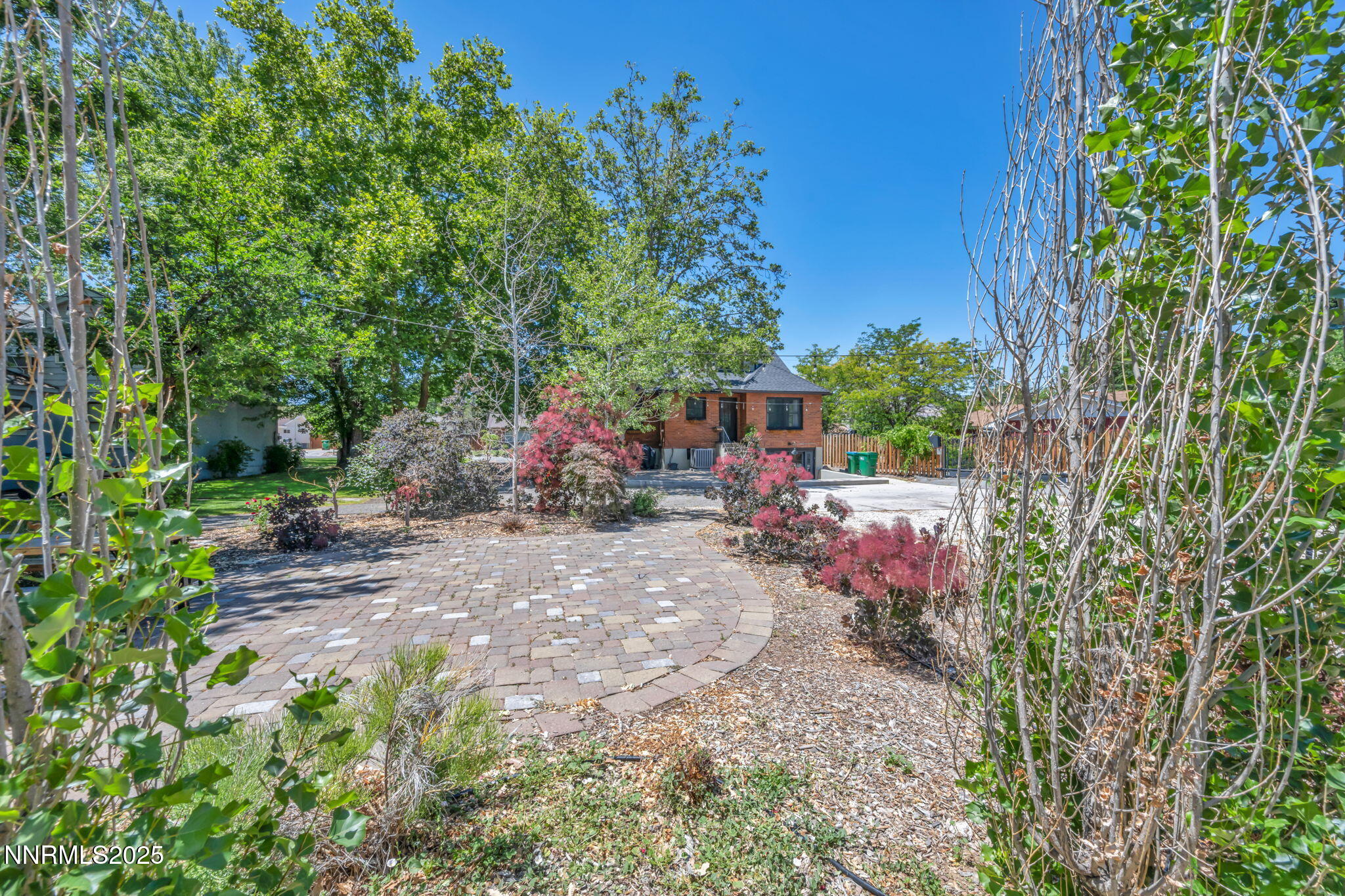 21-web-or-mls-1300-clough-rd