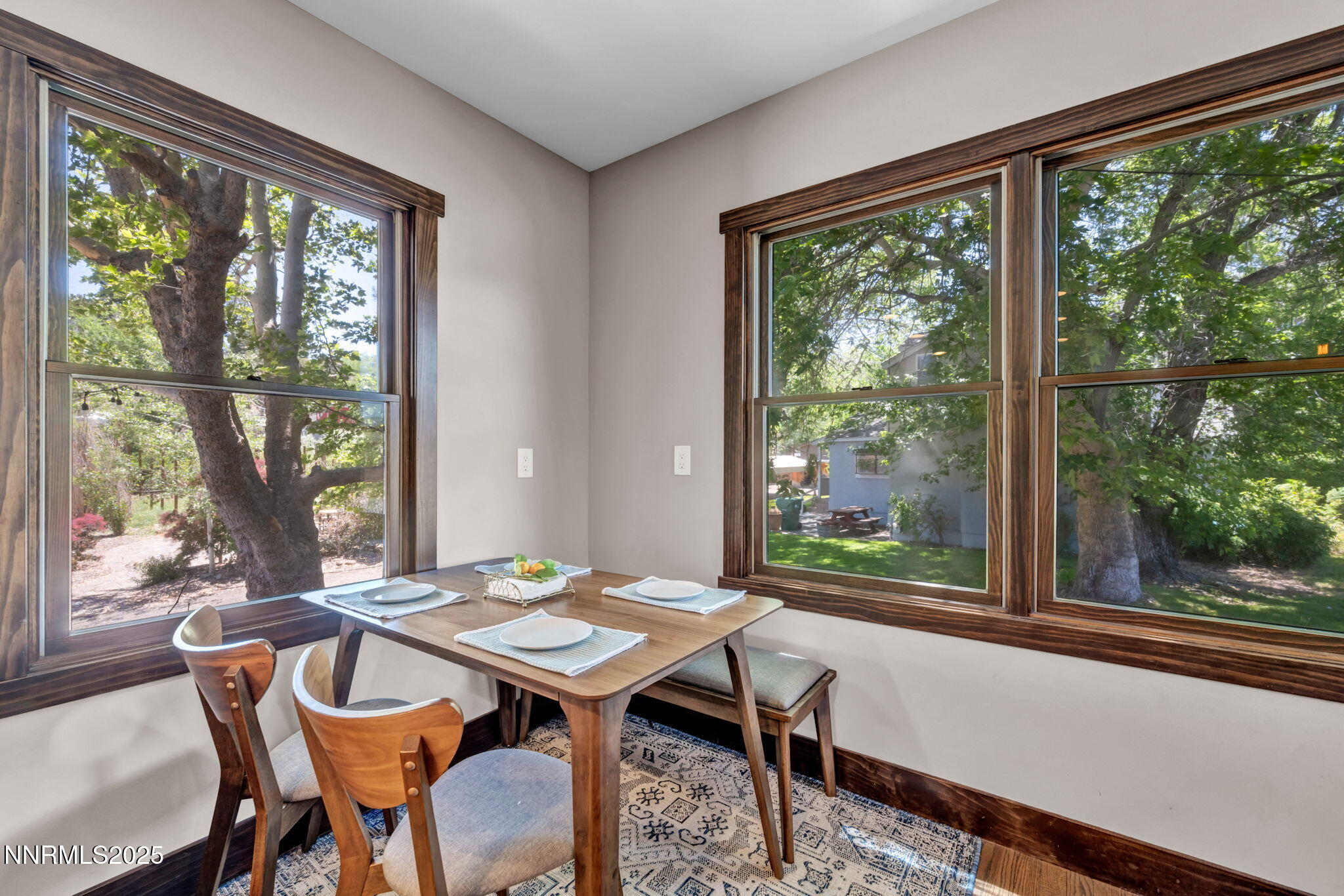 76-web-or-mls-1300-clough-rd